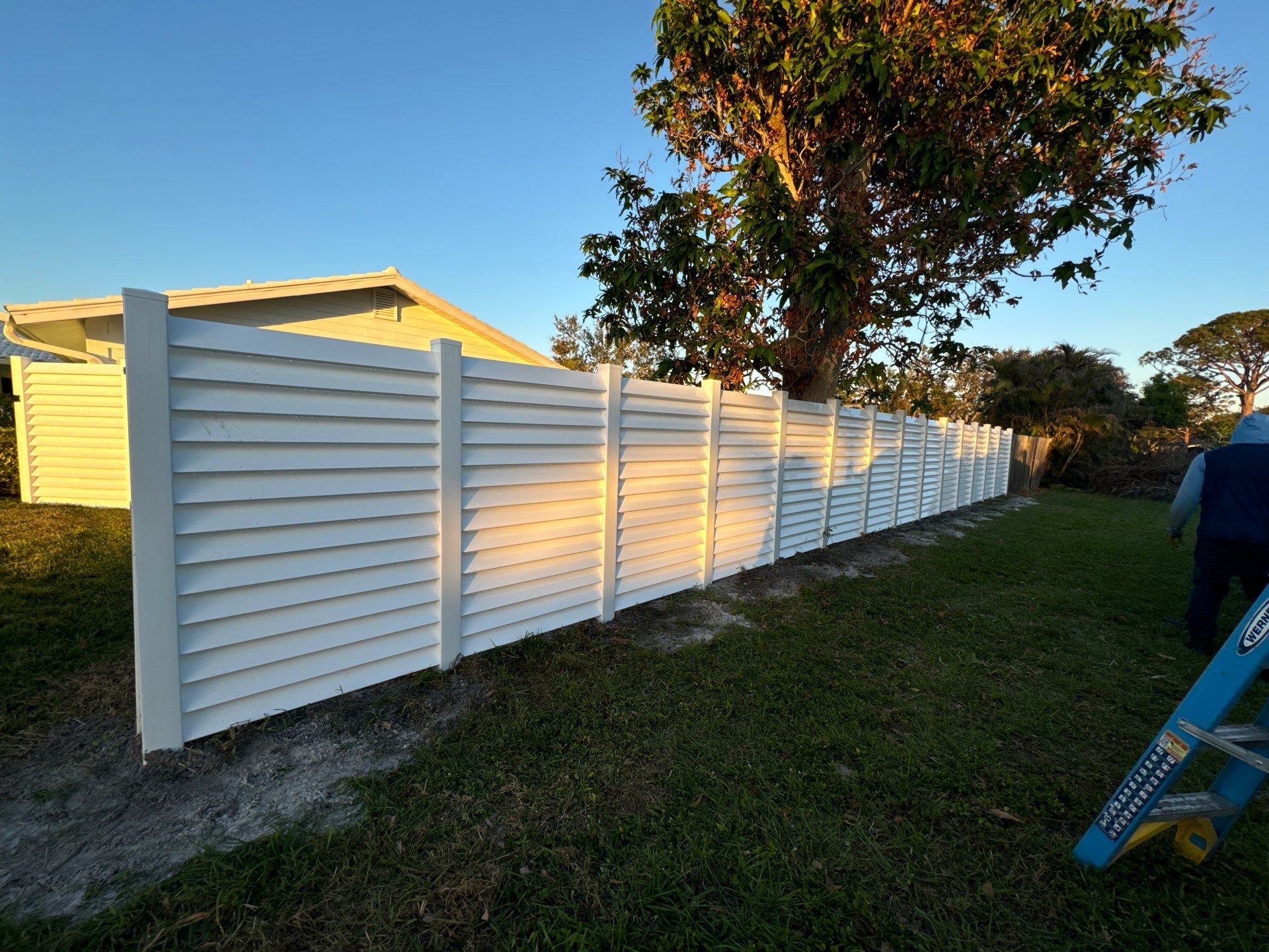 Louvered Vinyl Privacy Fence - White by Asap fence and gates, LLC