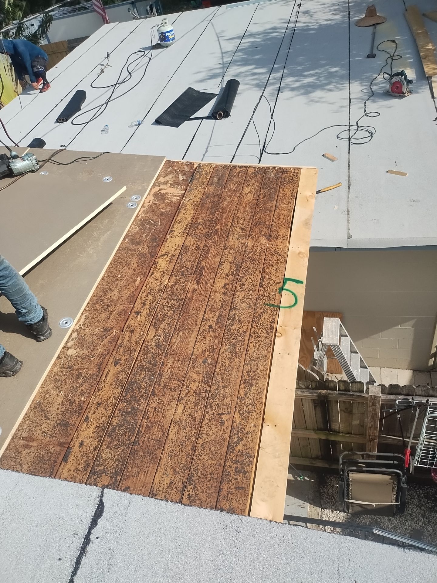 Project in St. Petersburg 33710 by Mitchell Roofing Company LLC 