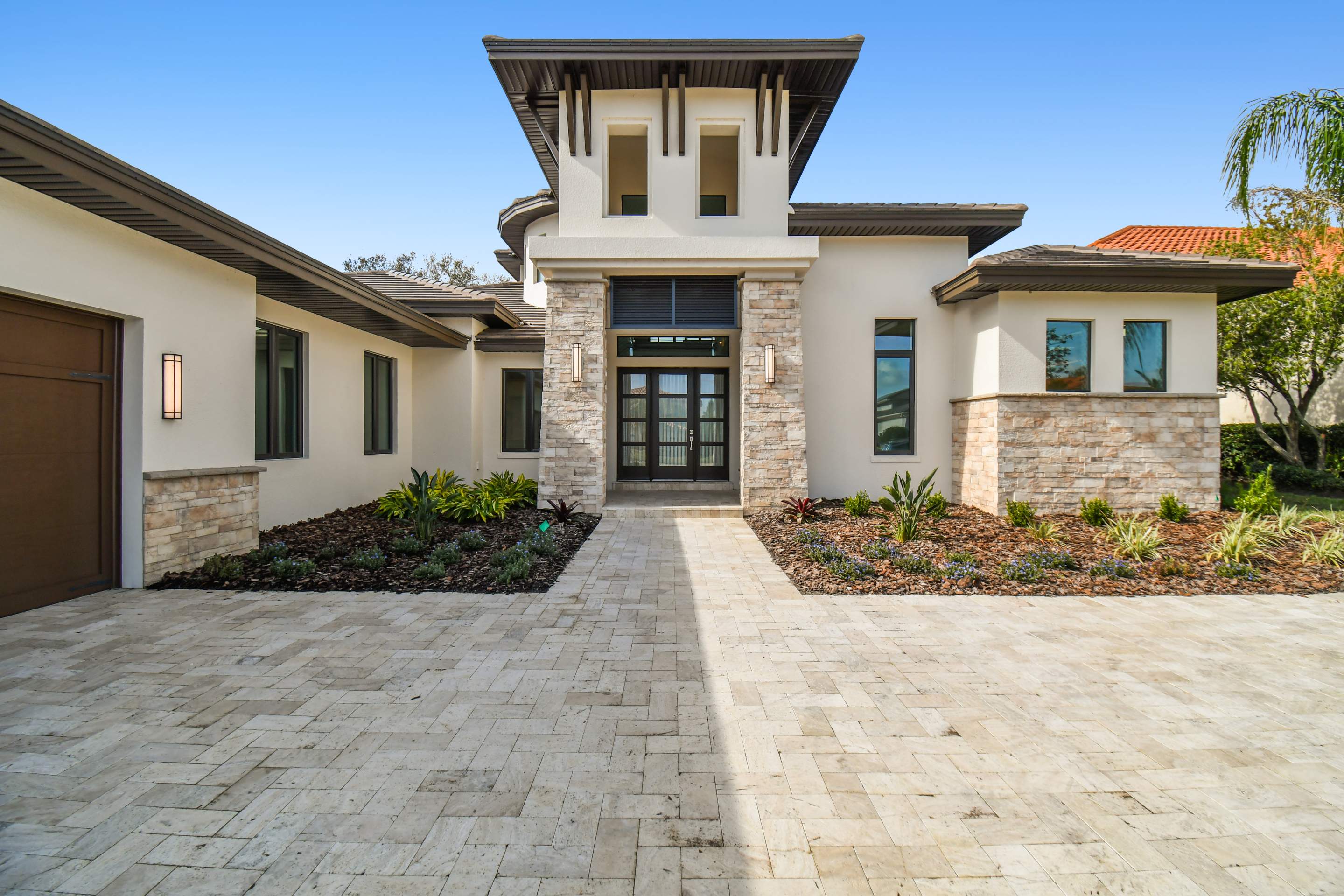 Laguna 1529B by Lyons Heritage Tampa, LLC