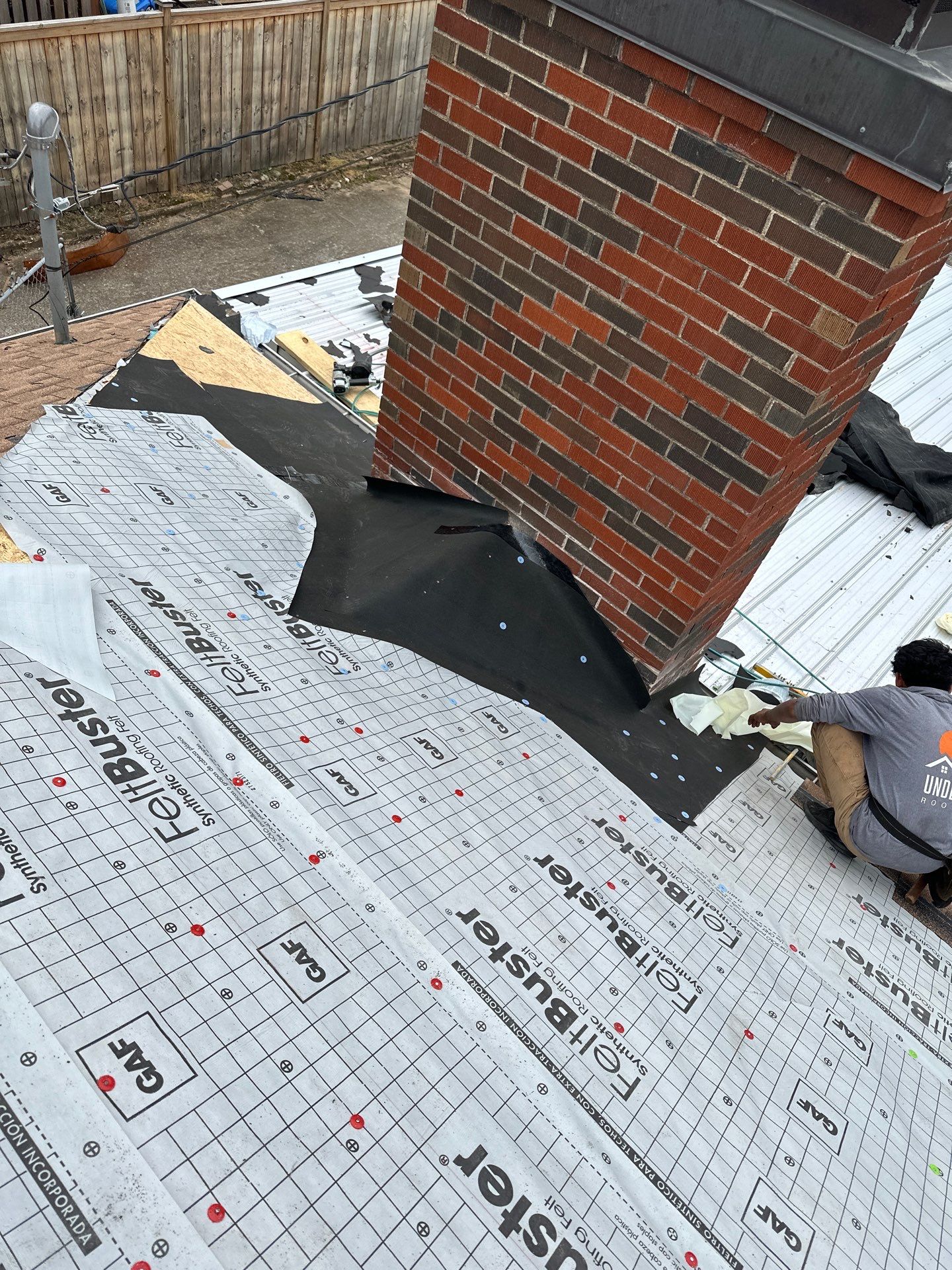 Residential Roofing Installation using GAF Timberline HDZ Shakewood by Undersun Roofing 