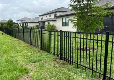 Aluminum Fence Installation using 3 Rail Aluminum Fence