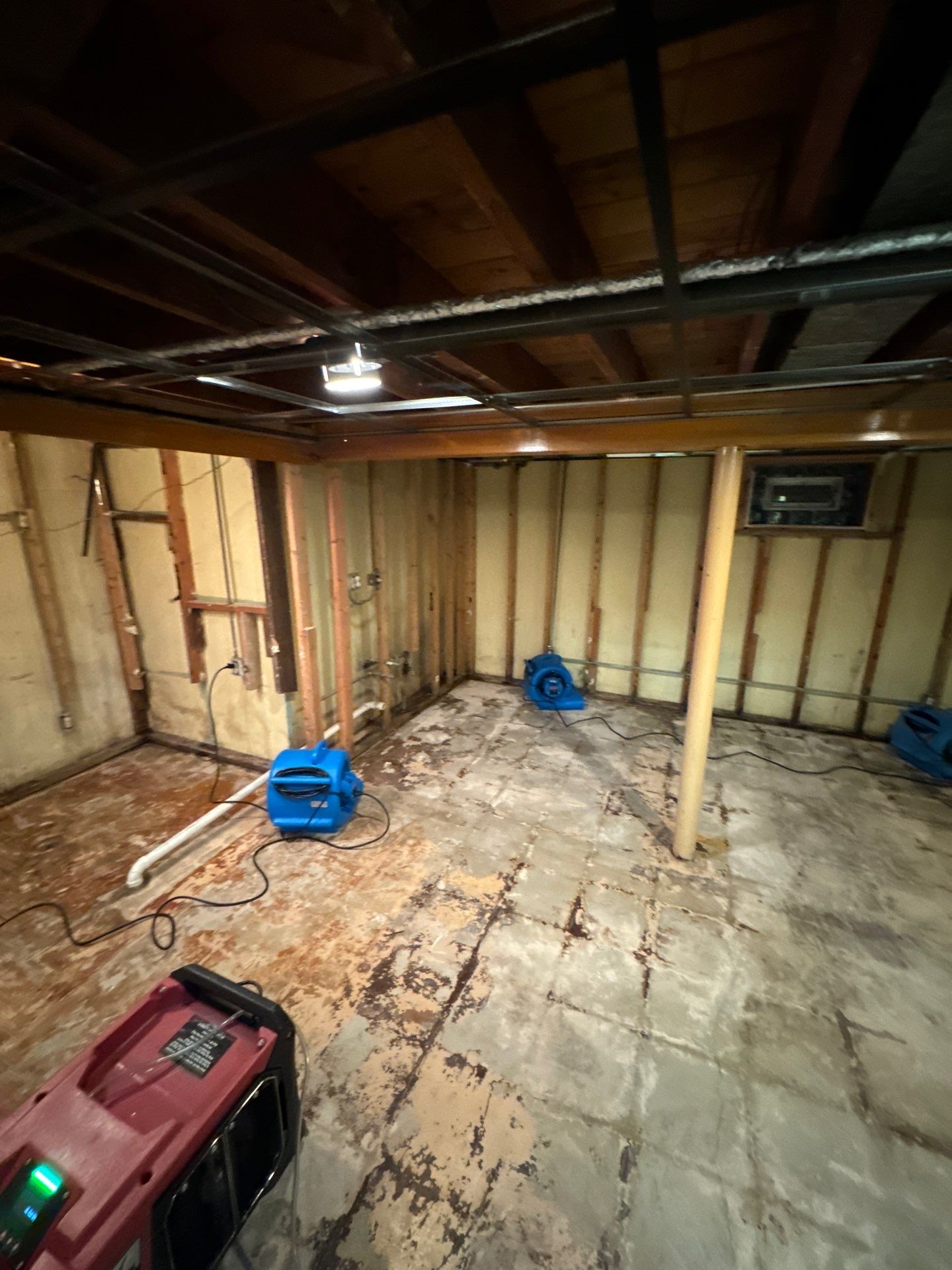 Water pipe break behind a wall by Chicagoland Water Medics