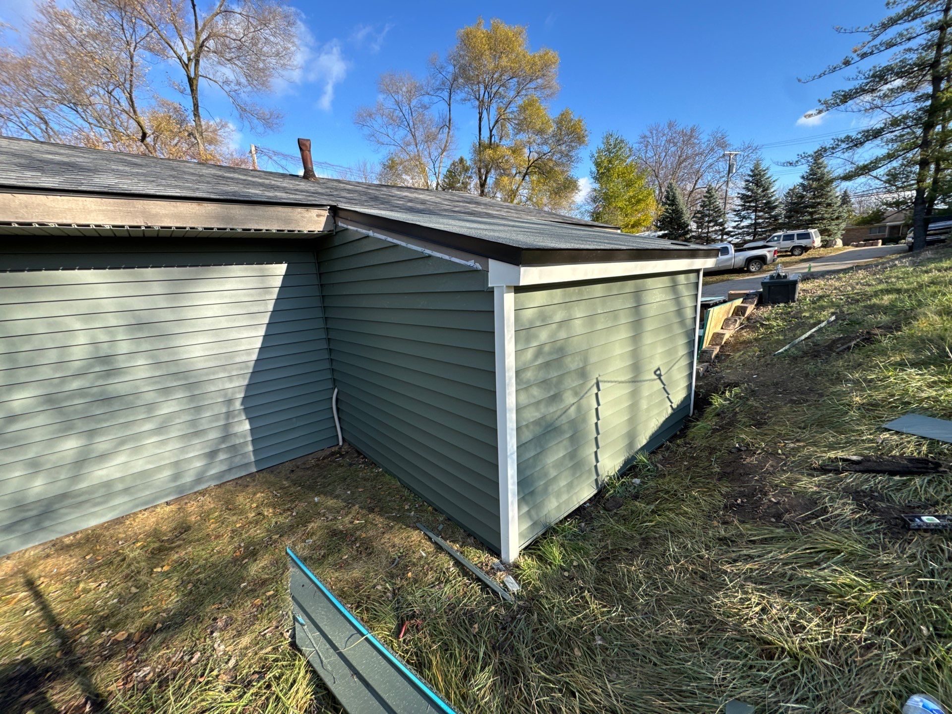 Siding Replacement using Alside Charter Oak D4.5" by 180 Contractors
