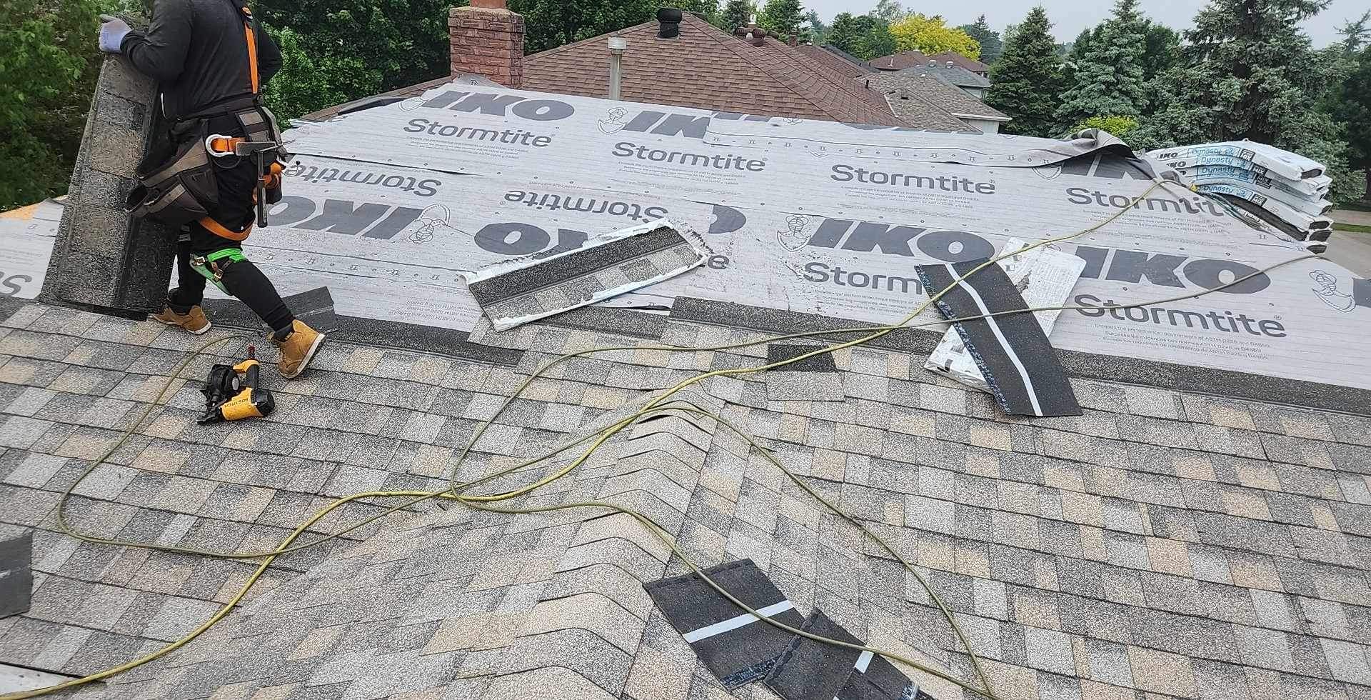 IKO ProFormax System with IKO Dynasty Shingles - Roof Replacement - Barrie, Ontario by Elsa Roofing 