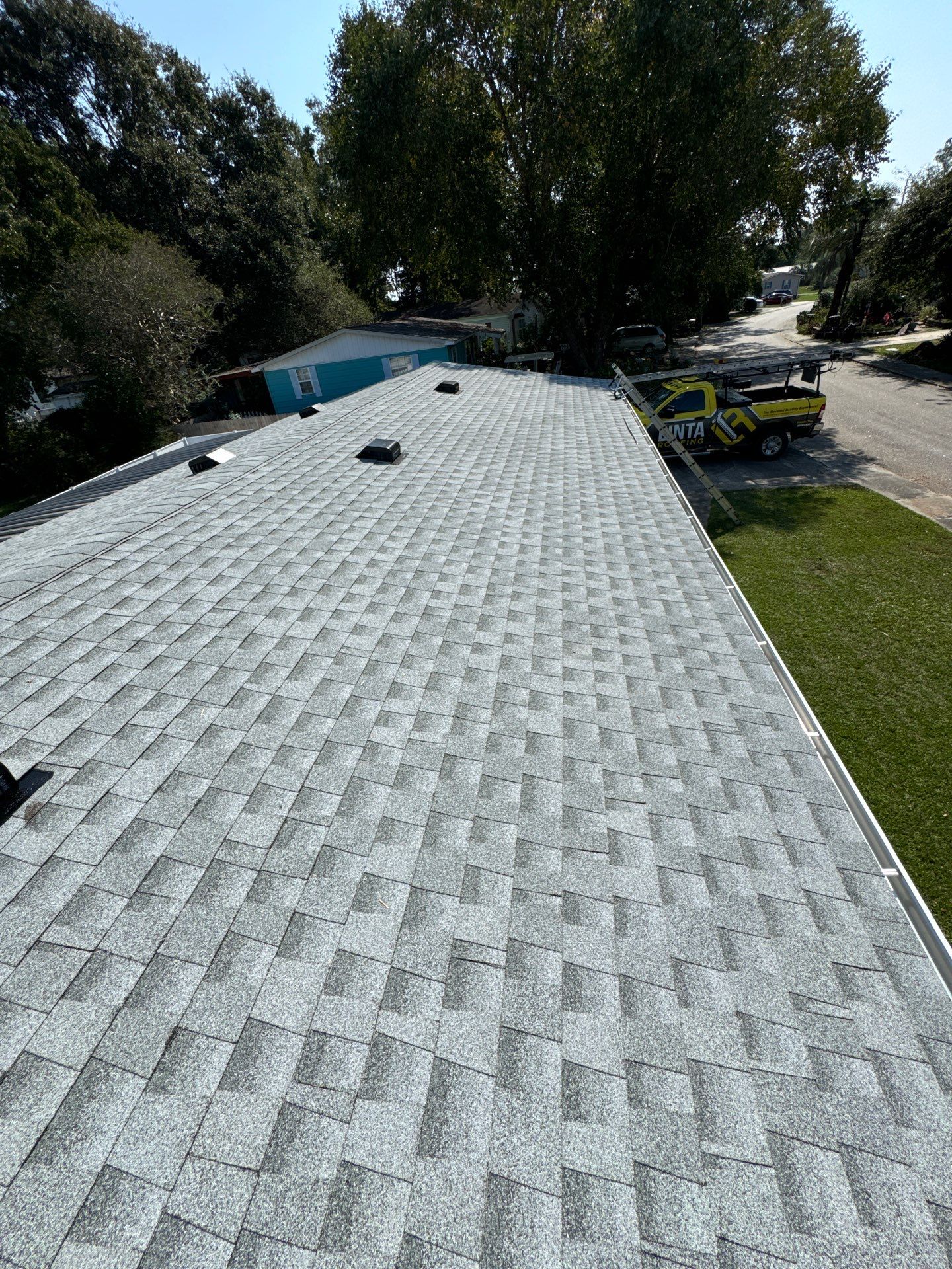 GAF HDZ - Birchwood by Linta Roofing Inc