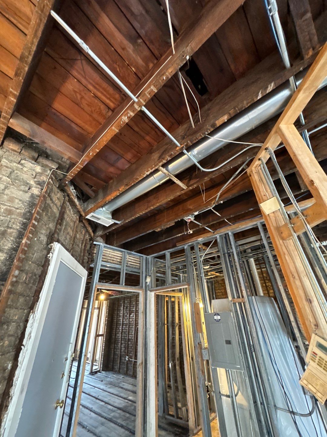 Multi-Unit Fire Damage Mitigation and Structural Drying in Chicago by Chicagoland Water Medics