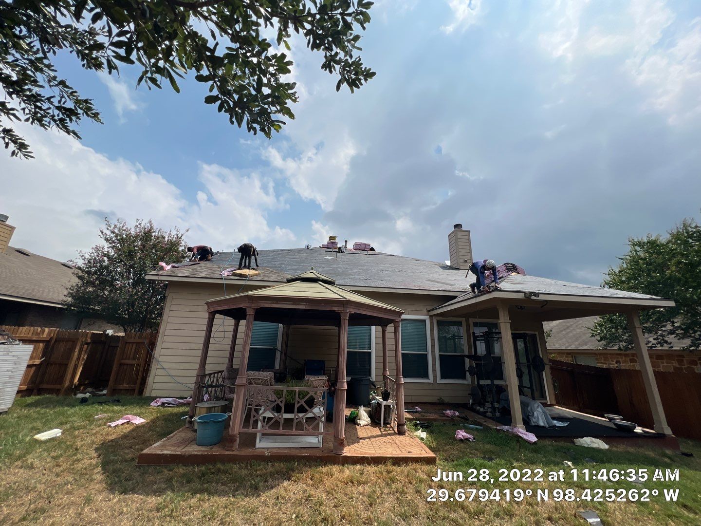 Residential Roof Replacement using Owens Corning 30 year Architectural Shingles by Premier Roofing and Contracting