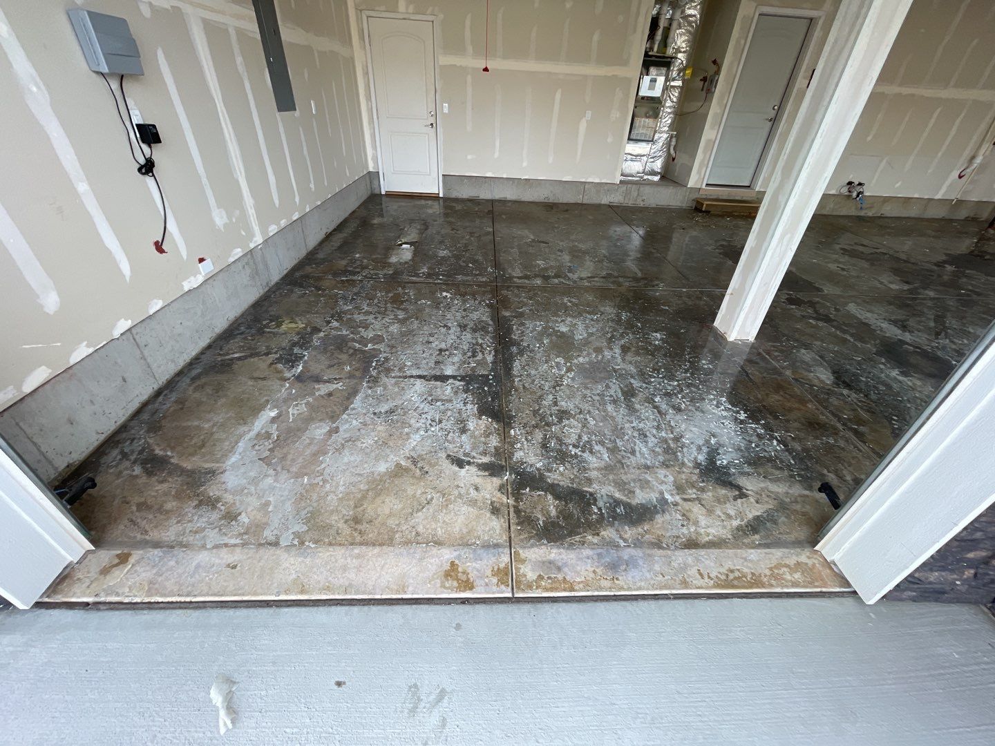 Garage Transformation using Domino by Croc Coatings, LLC