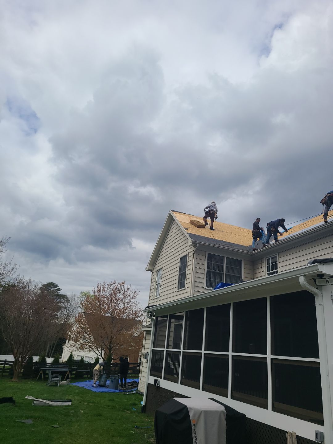 Burke: CertainTeed Landmark Pro Designer Shingles in Max Def Weathered Wood by RM Banning, Inc.