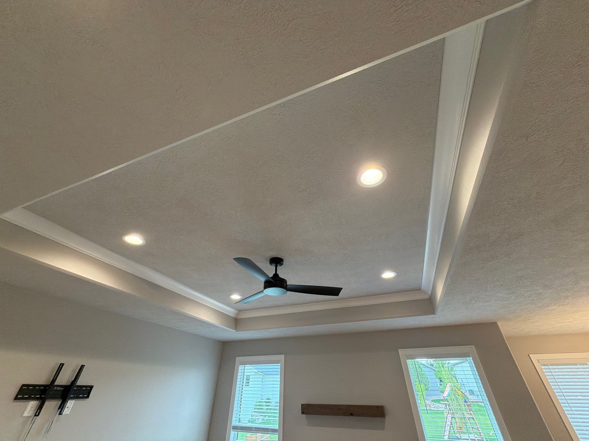 Sioux Falls Interior Finishing by Select Painting, Coatings & Garage Cabinets