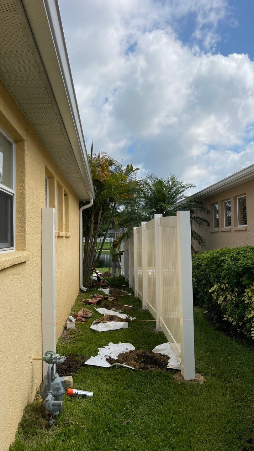 Lakewood Ranch, FL White Vinyl Privacy & Picket Fence by Asap fence and gates, LLC