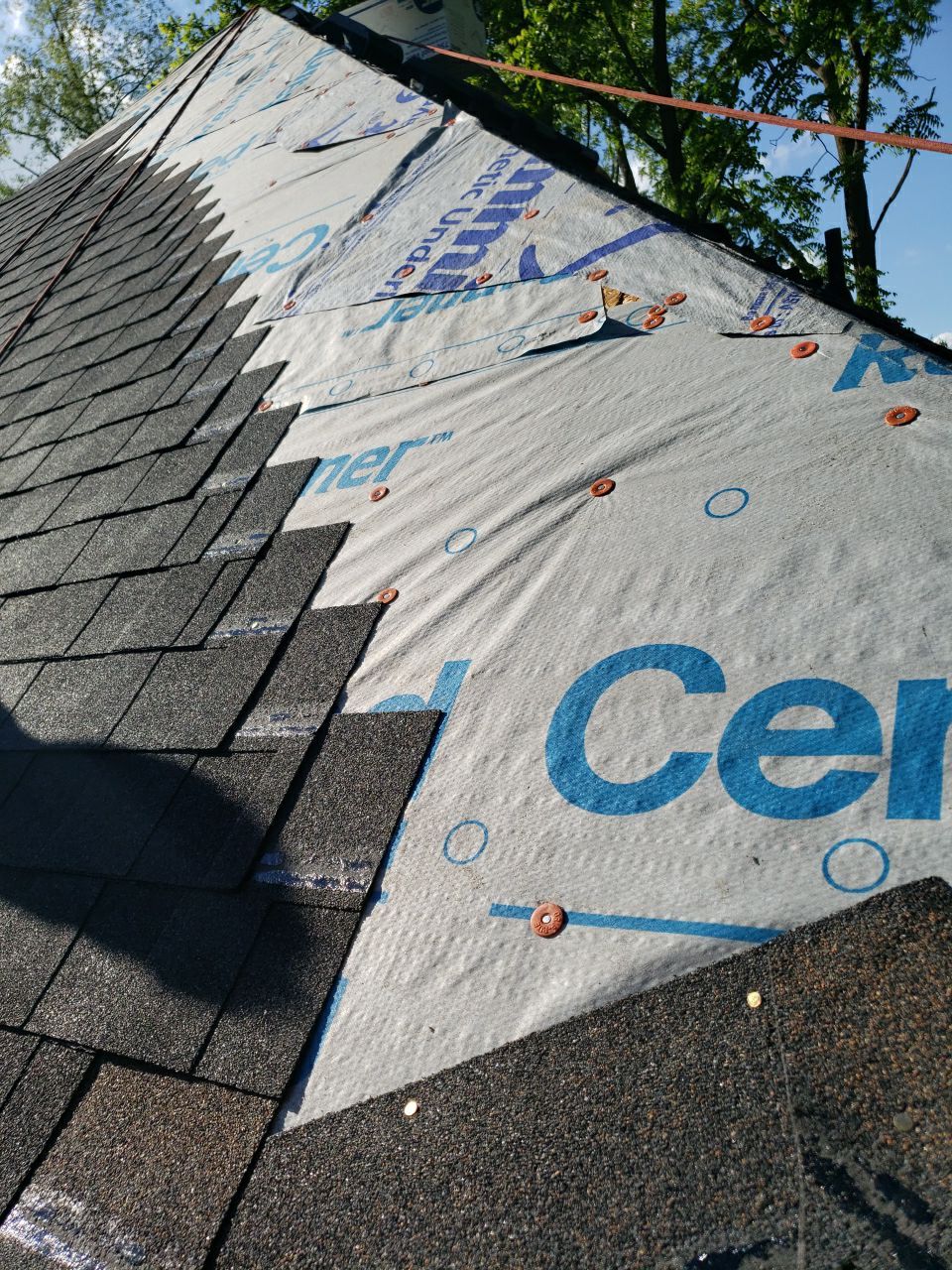 Brand: Atlas Pinnacle Color: Pristine Scotchgarde Black Drip: Black by Eagle Eye Roofing