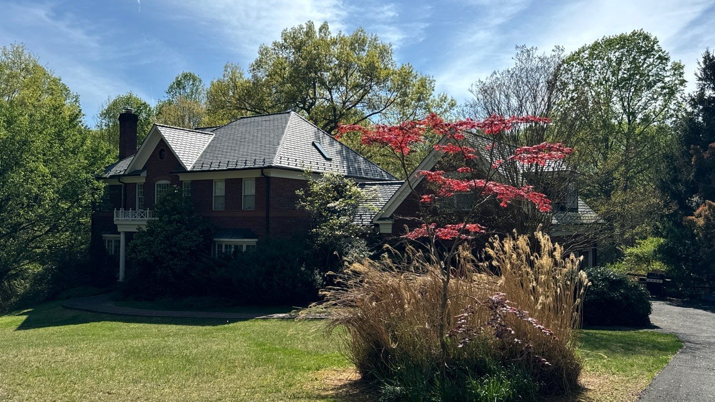 Clifton Multi-Trade Restoration: DaVinci Single Width Slate in Slate Black by RM Banning, Inc.