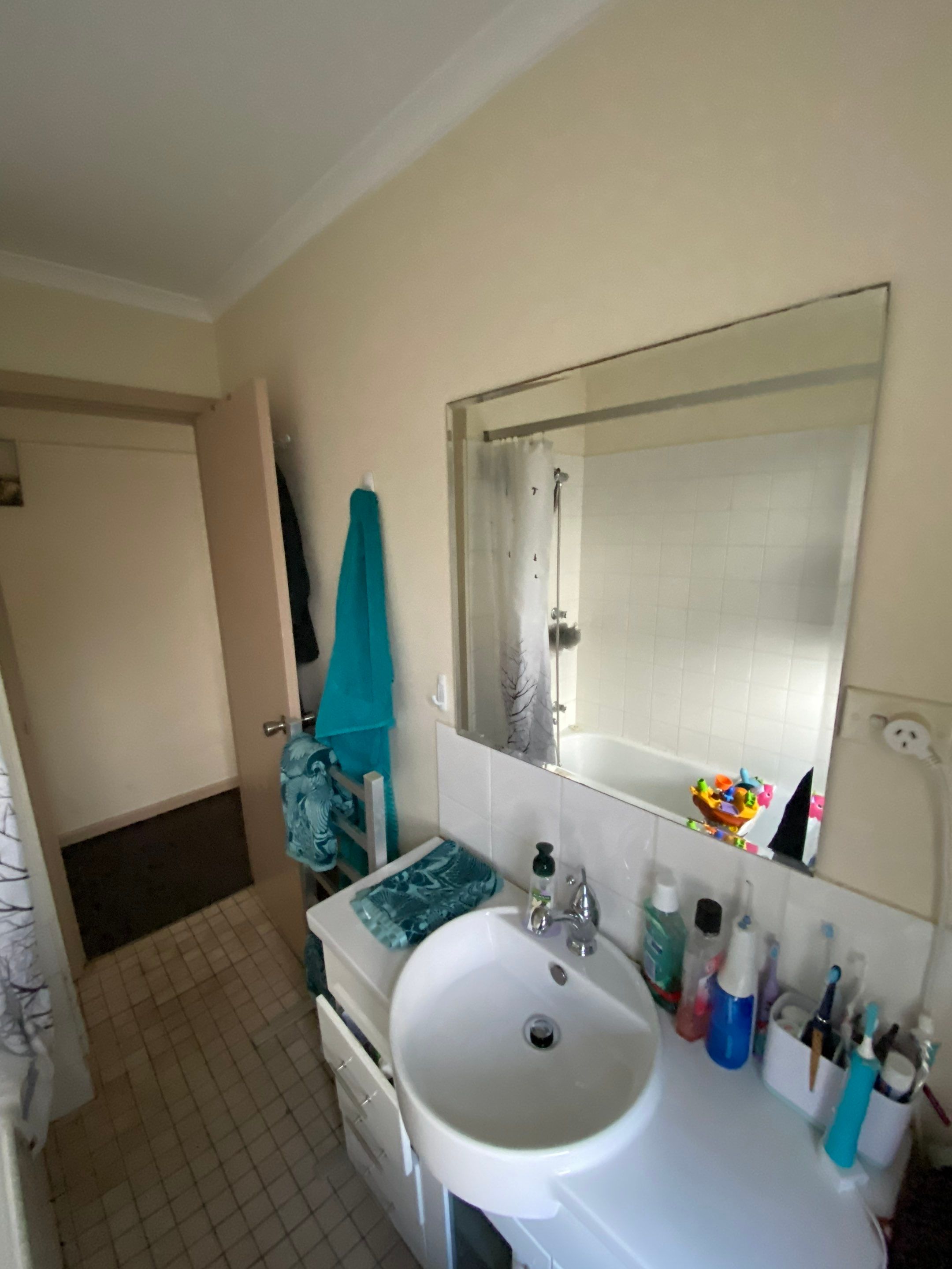 Bathroom, Toilet & Laundry Renovation by Re-seal Bathrooms