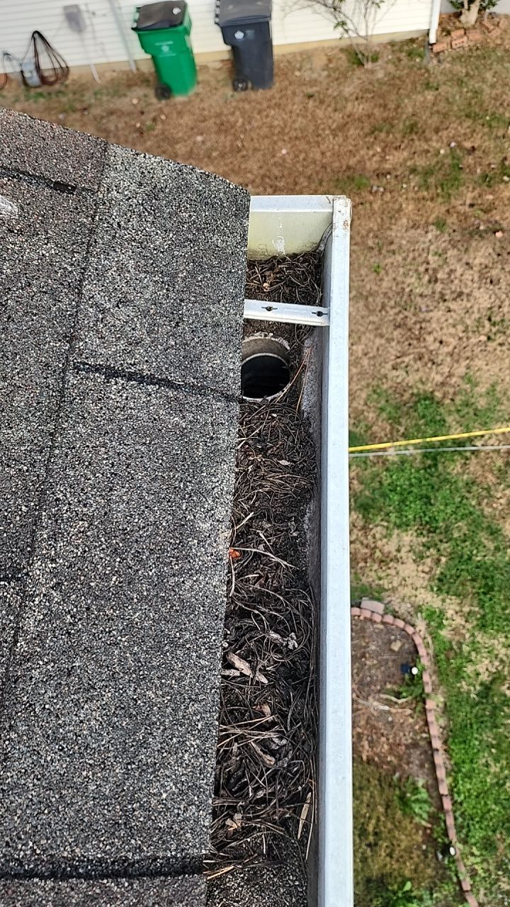 House Wash using cleaner by Power Wash Masters LLC