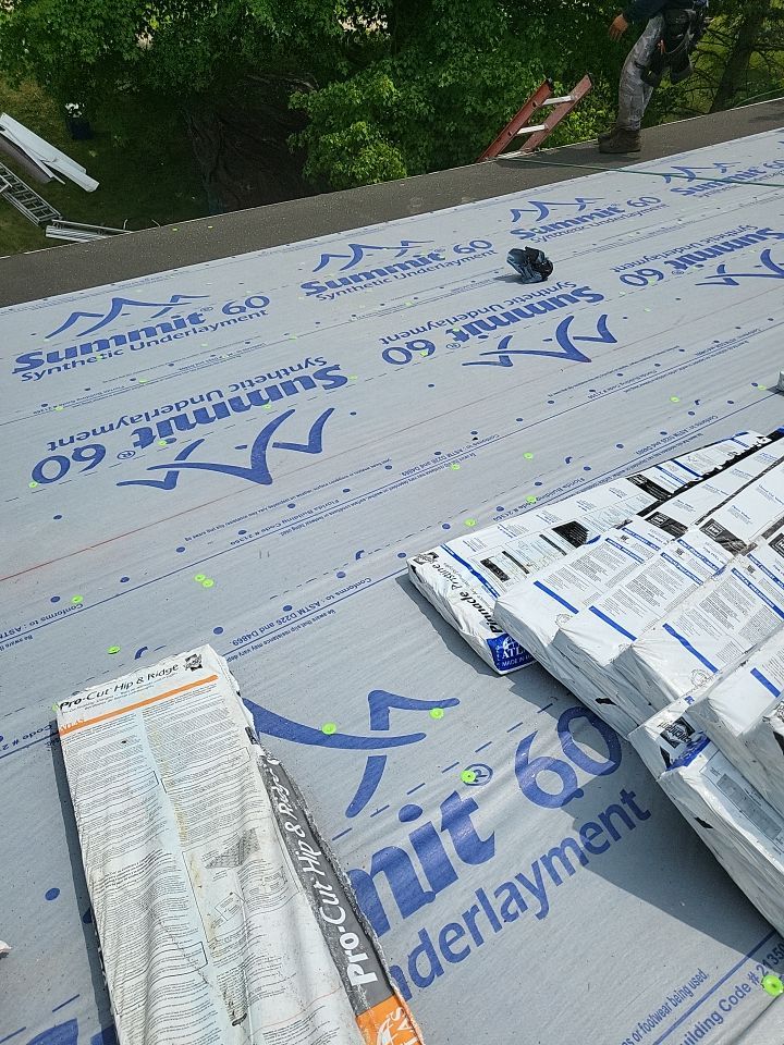 ATLAS PINNACLE HP W/SCOTCHGARD COLOR: HEARTHSTONE  by Eagle Eye Roofing