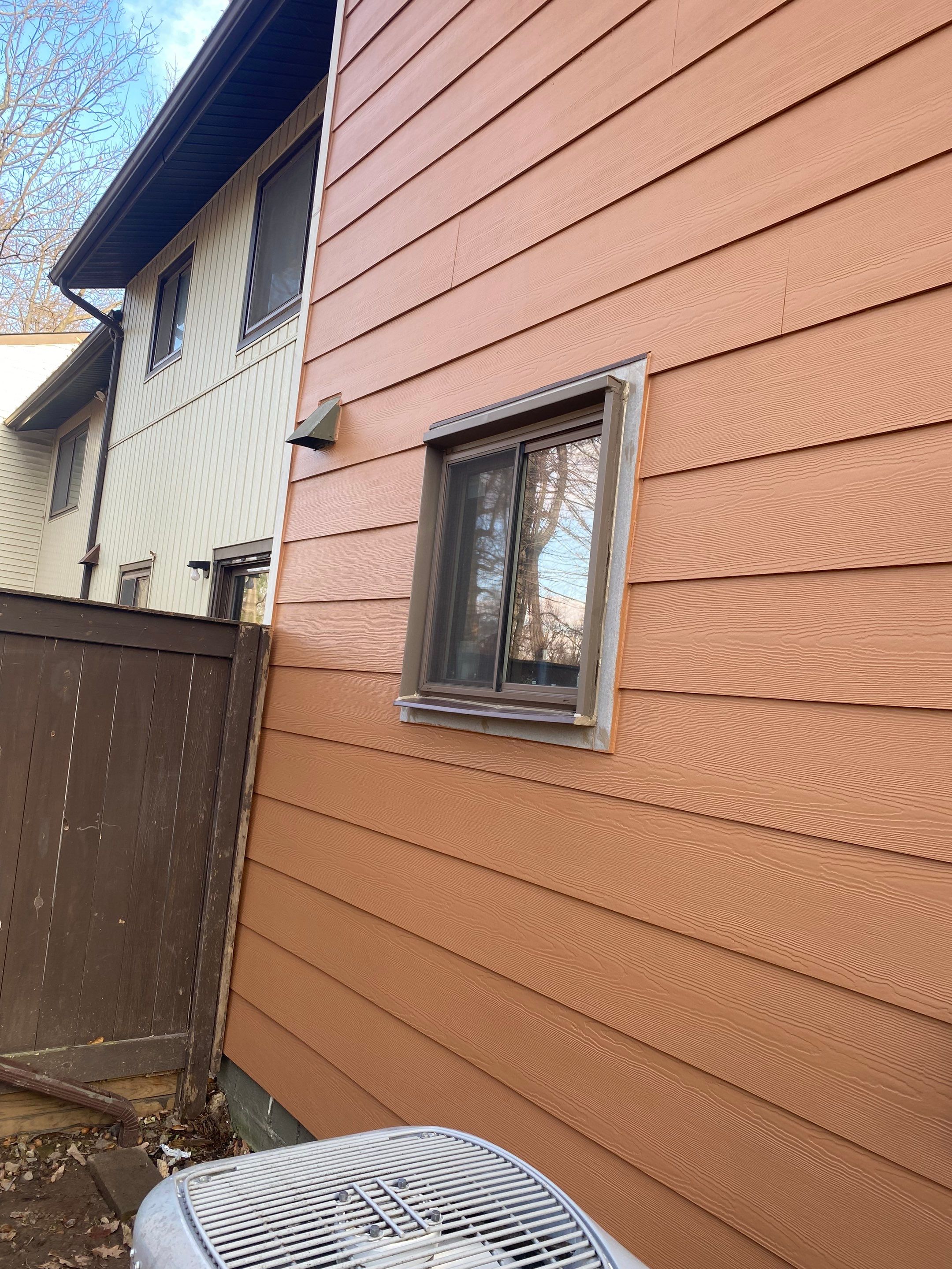 Reston: Residential Siding Replacement with James Hardie Statement Beaded Plank in Cappuccino Muffin by RM Banning, Inc.