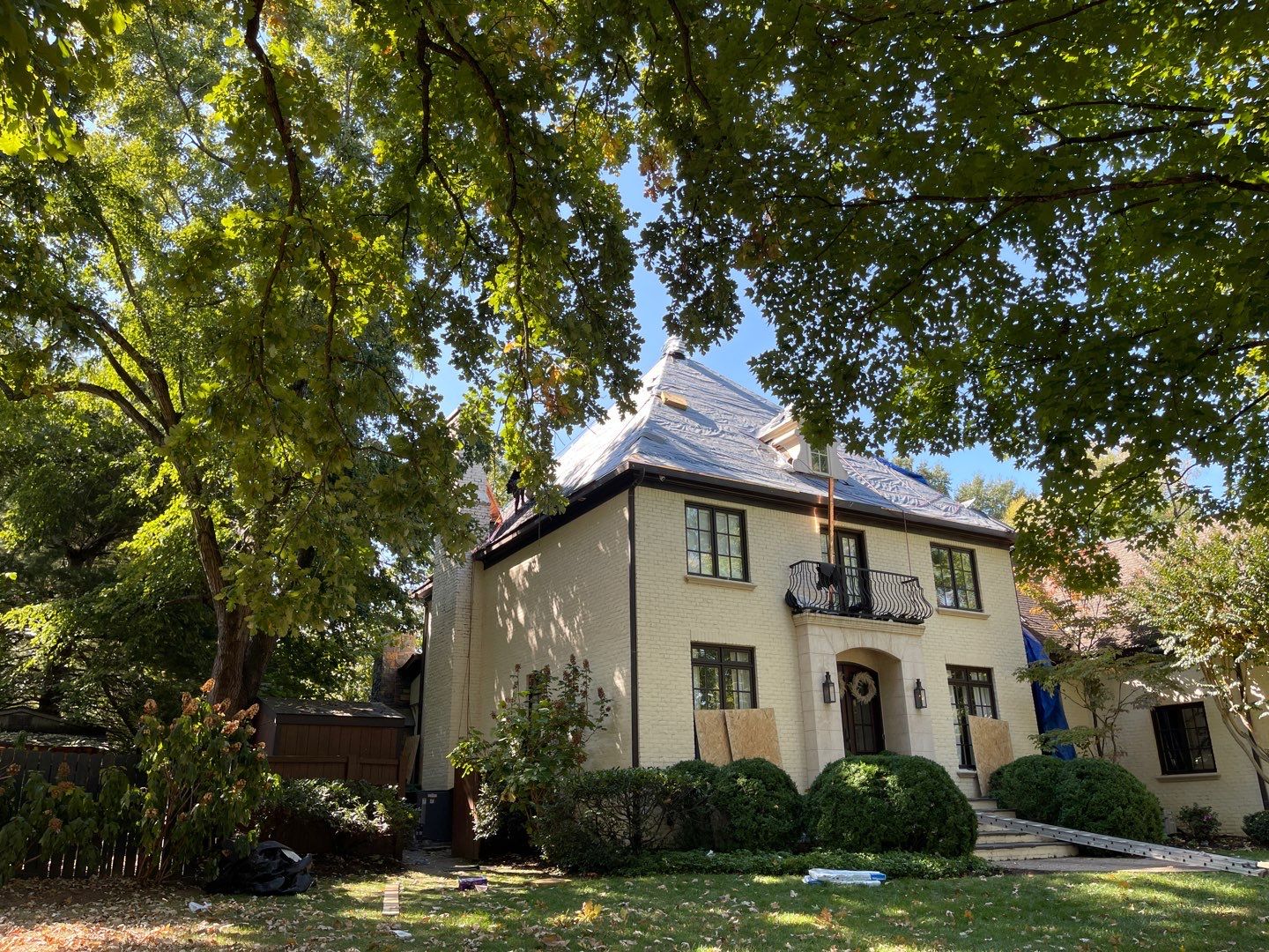 Presidential Shake Install by Paragon Roofing