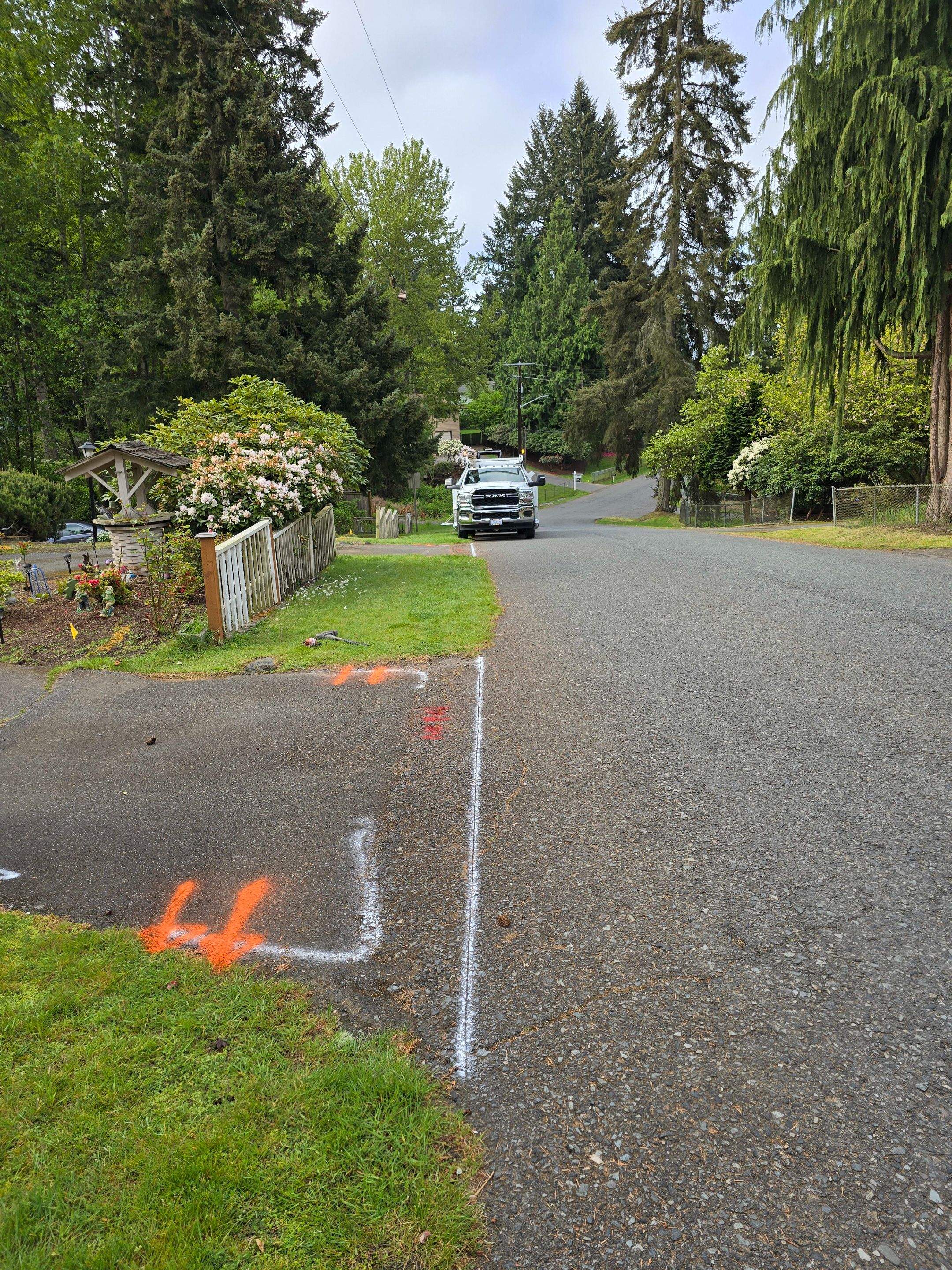 Modern Entry Fence by Jireh Asphalt & Concrete Inc 
