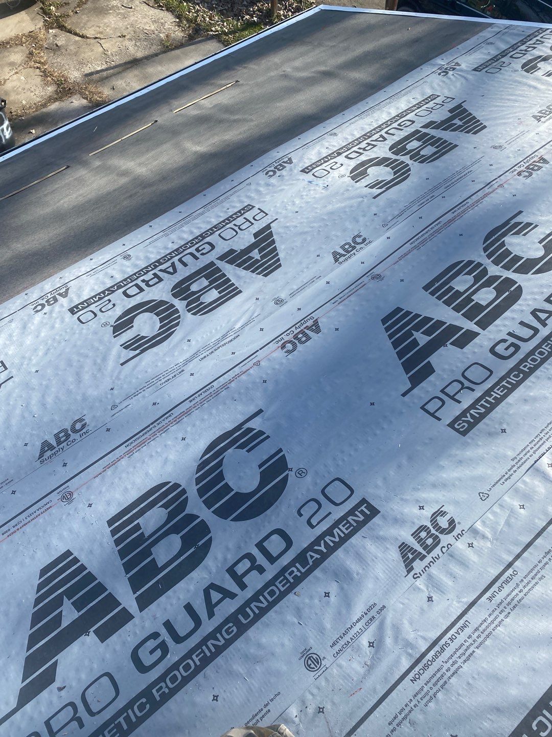 Residential Roofing Installation using Owens Corning Oakridge, Desert Tan by Absolute Roofing and Construction