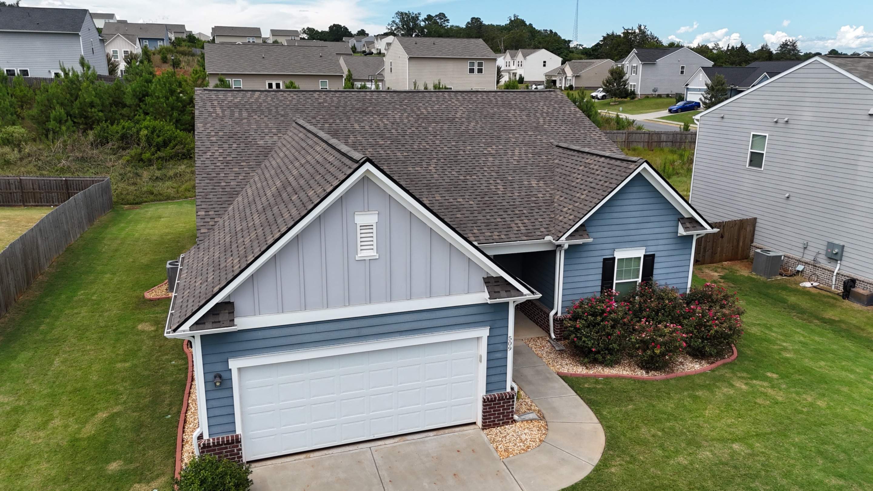 Atlas Pinnacle Pristine - Weathered Shadow by Douglas Construction 