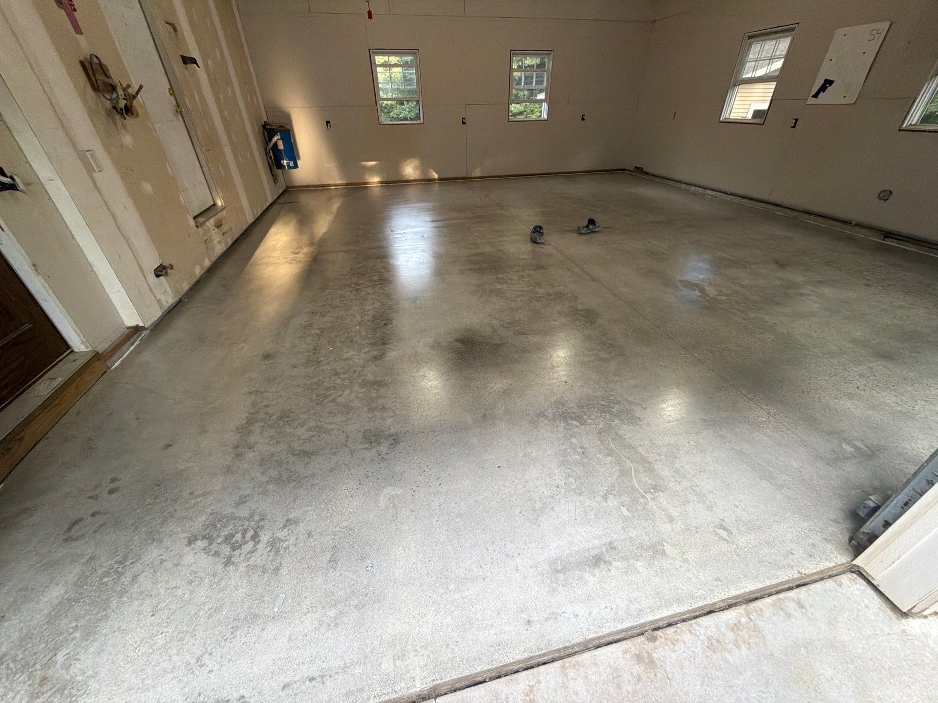 Garage Epoxy Floor Coating with Speckled Flake Finish in Fruitport by Gordon Painting