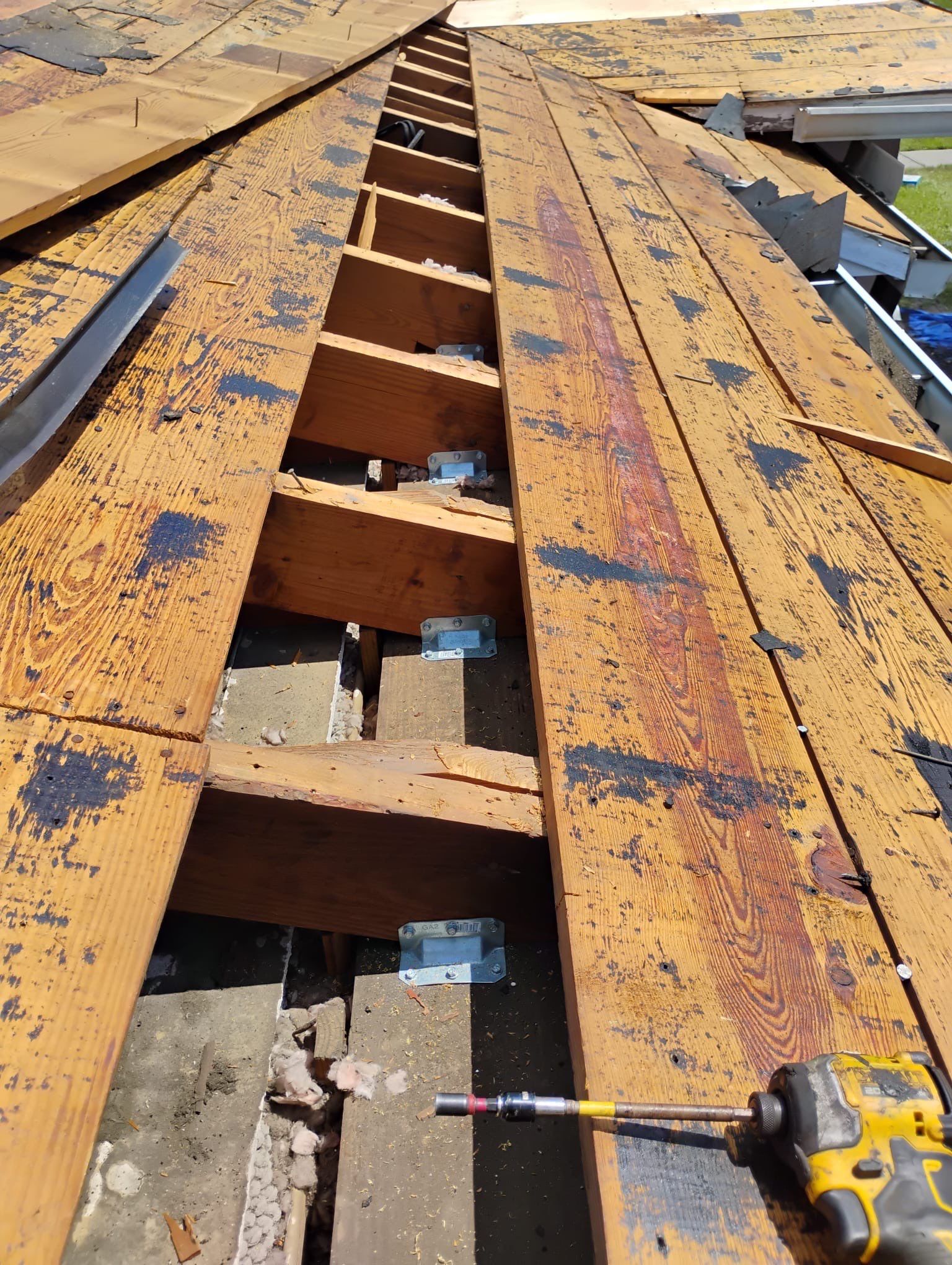 Project in St. Petersburg 33703 by Mitchell Roofing Company LLC 