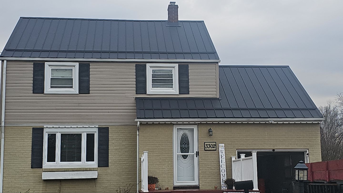 Weather Max Panel, Color: Ebony by Eagle Eye Roofing