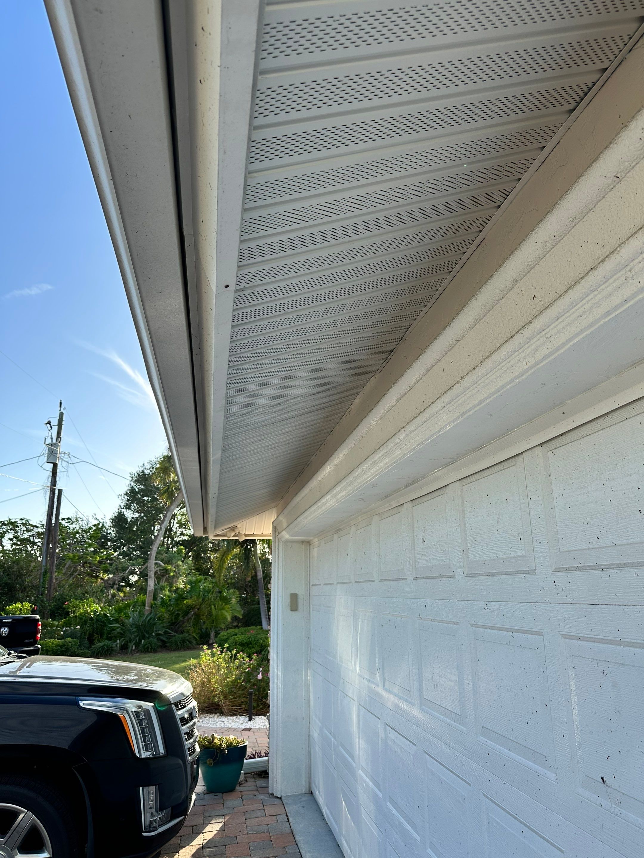 Soffit and Fascia Installation in Sarasota FL by Gutter Professors