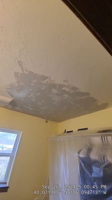 Drywall Repair Using Drywall Mud