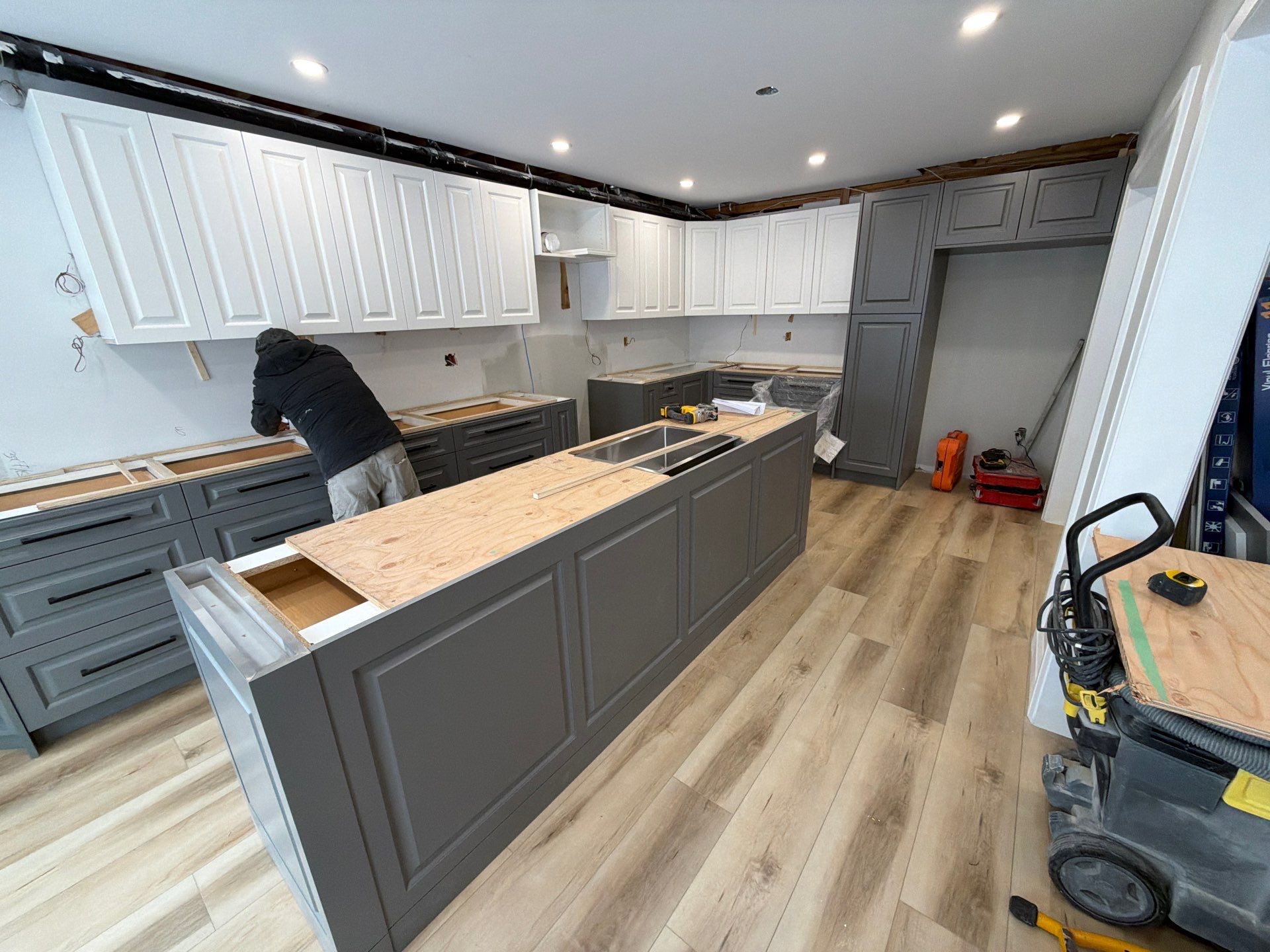 Bowmanville Main Floor Reno by Cornerstone Construction