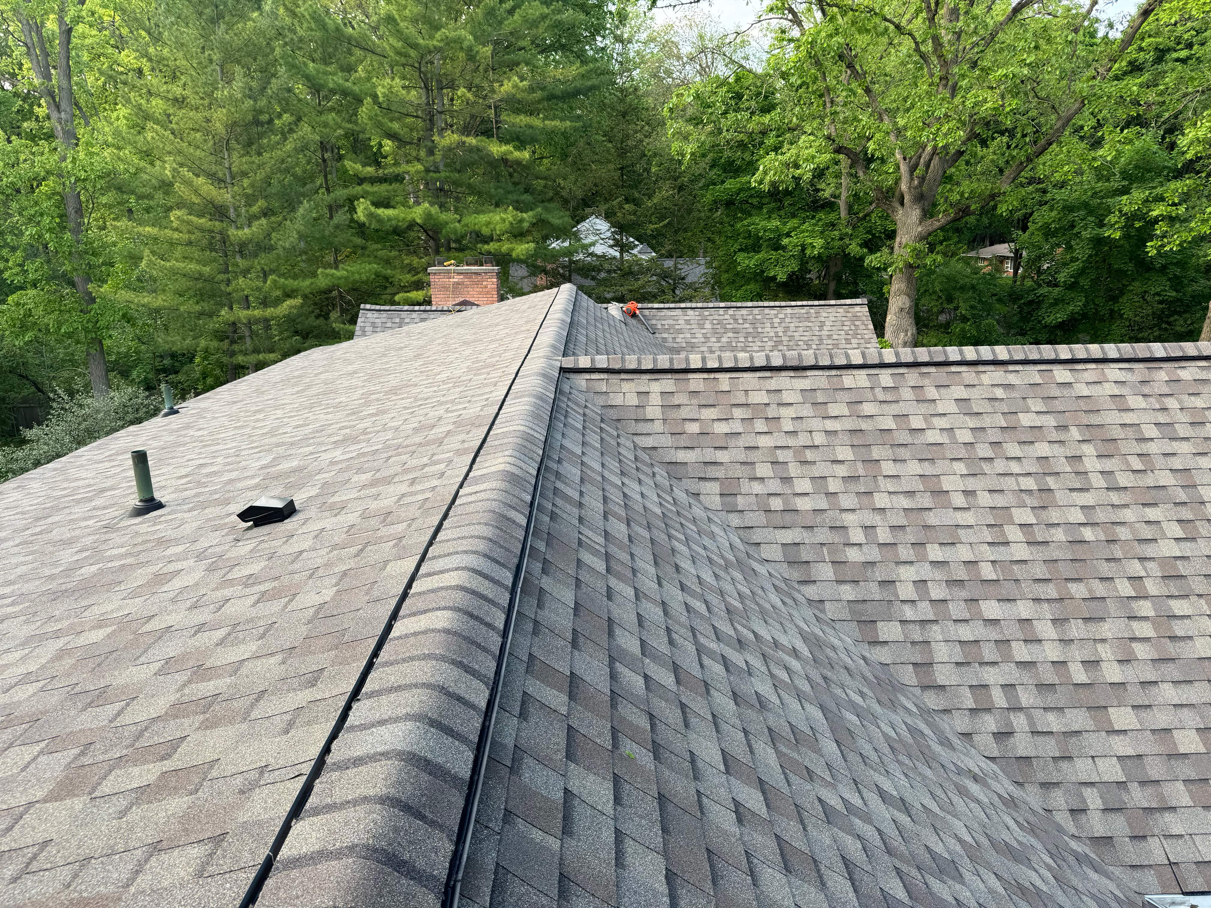 Residential Roofing Installation using Certainteed Landmark ClimateFlex by GRACCO