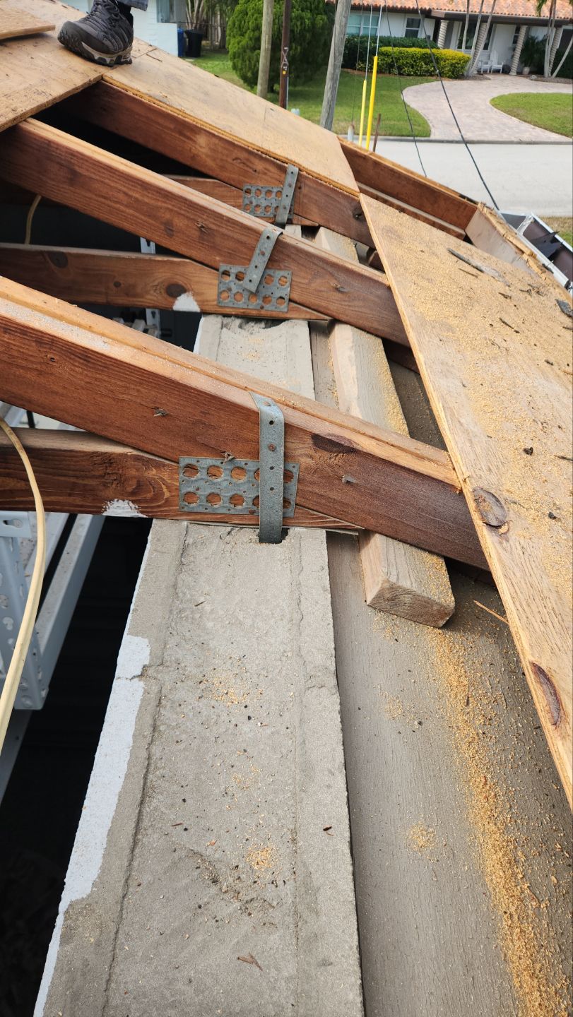 Project in St. Petersburg 33703 by Mitchell Roofing Company LLC 