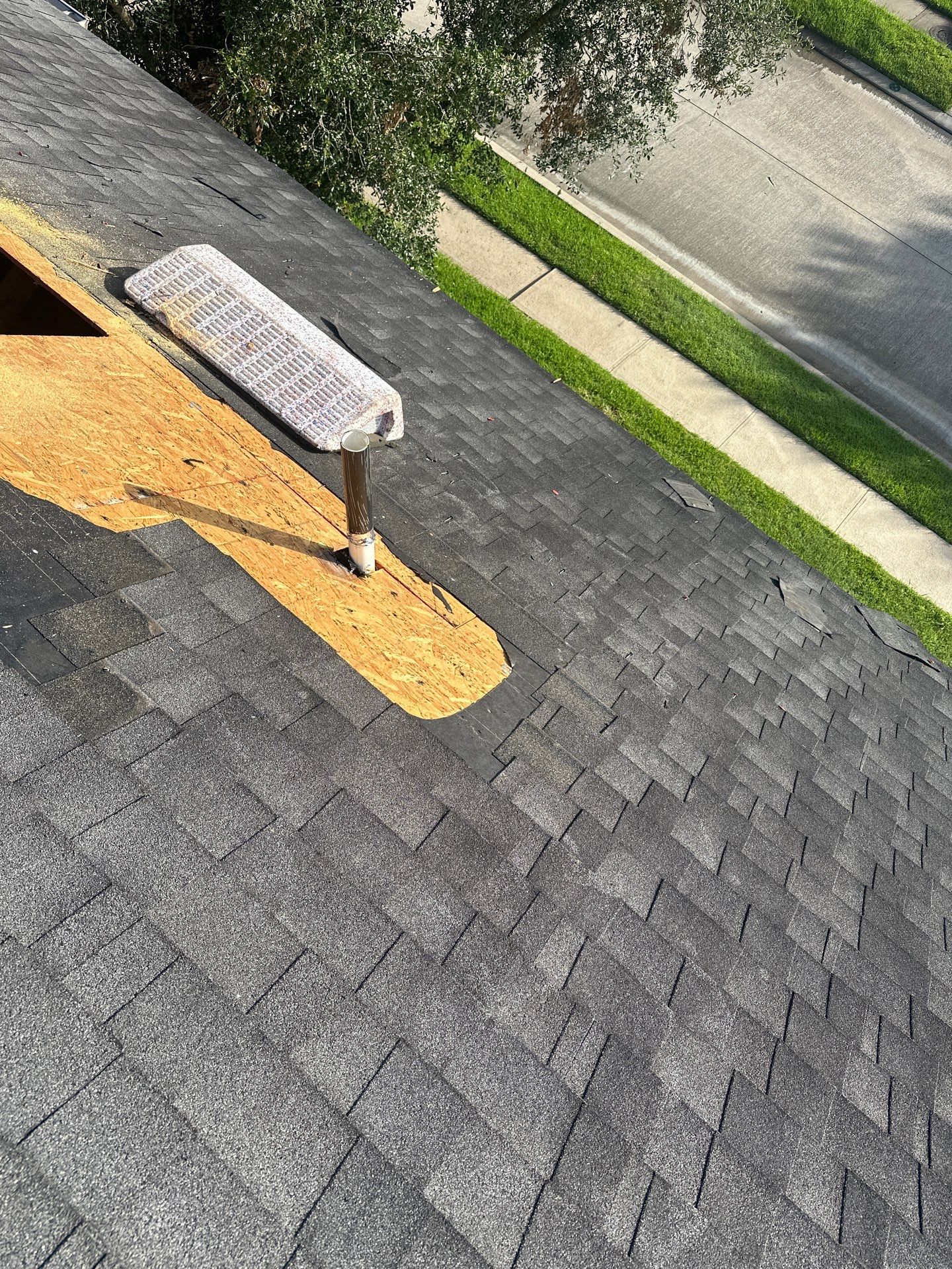 Hail Damage using Owen's Corning Duration (Lifetime) Shingles by Roof Repair Company