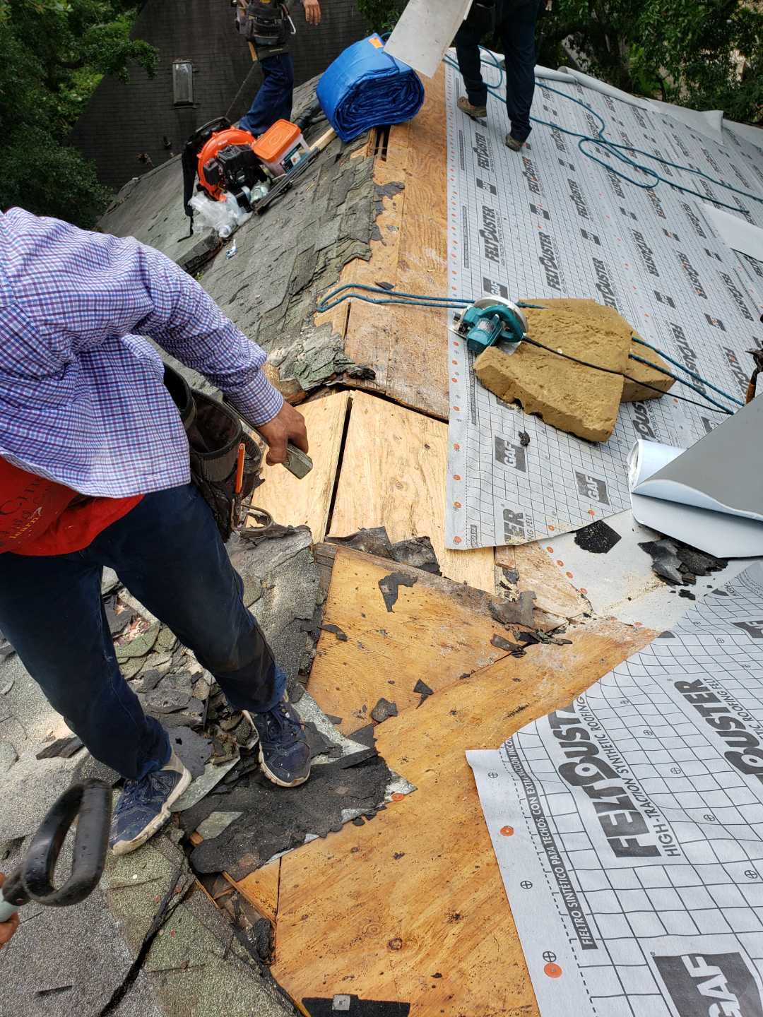 Residential Roofing Installation by American Roofing & Construction LLC