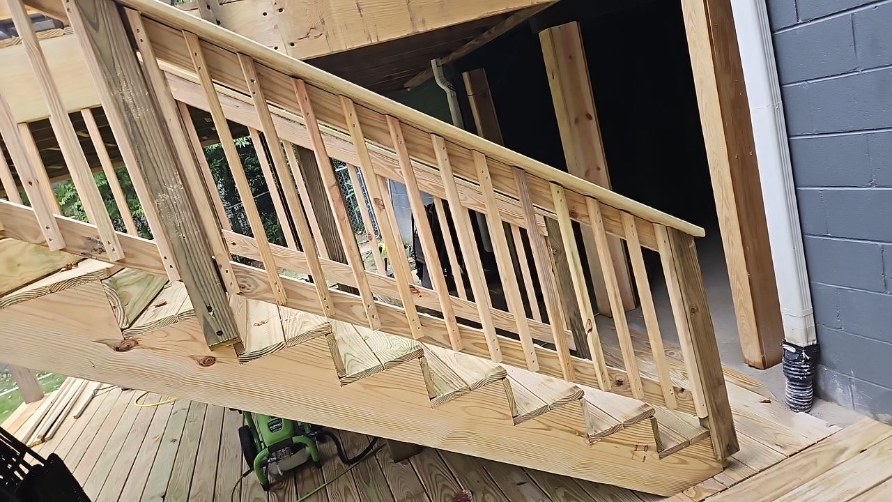 Windsor Blvd - Deck Installation by Pillar and Pine