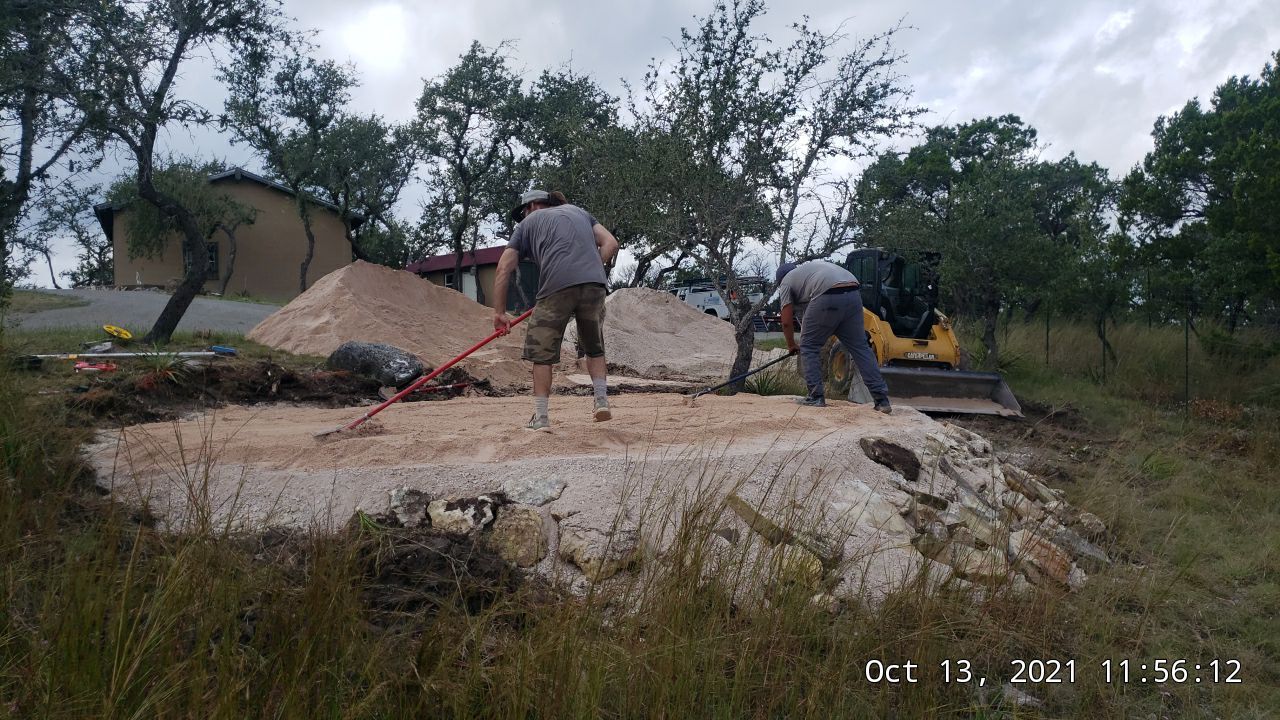 10000 gallons with a view! by Hill Country Rain Water
