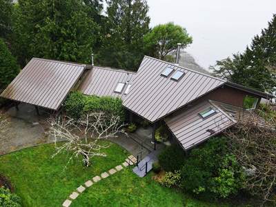 Residential Roofing Installation using Metal