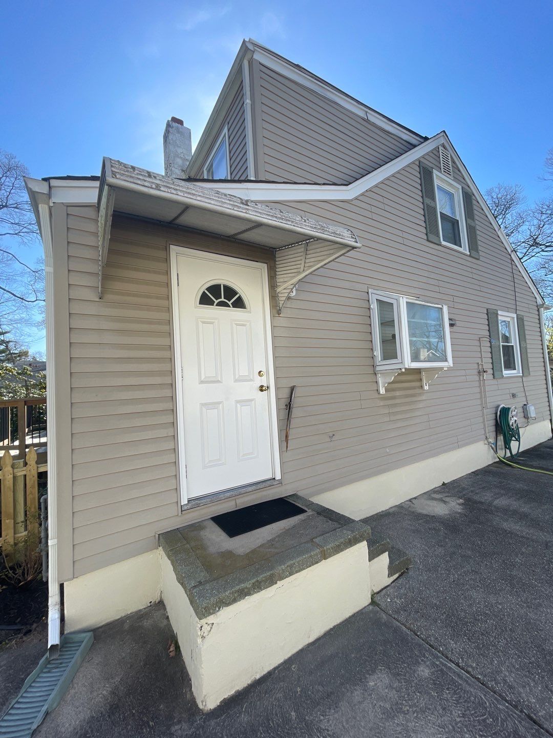 Concrete Cleaning, House Wash & Deck Cleaning by SJ Exterior