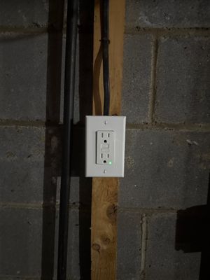 Outdoor Weatherproof Receptacle & In-Use Cover Upgrade
