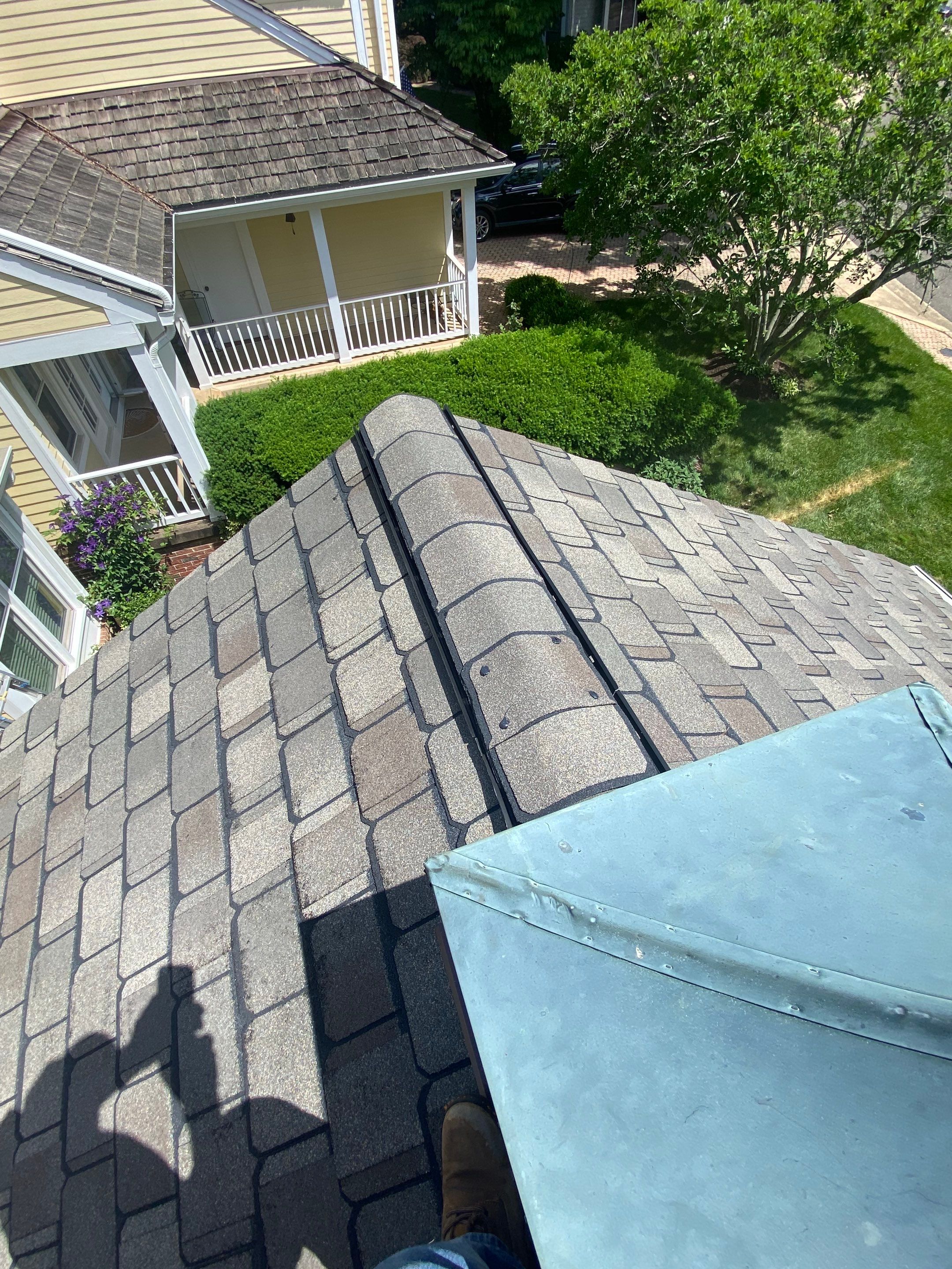 Arlington: CertainTeed Grand Manor Designer Shingles in Weathered Wood by RM Banning, Inc.