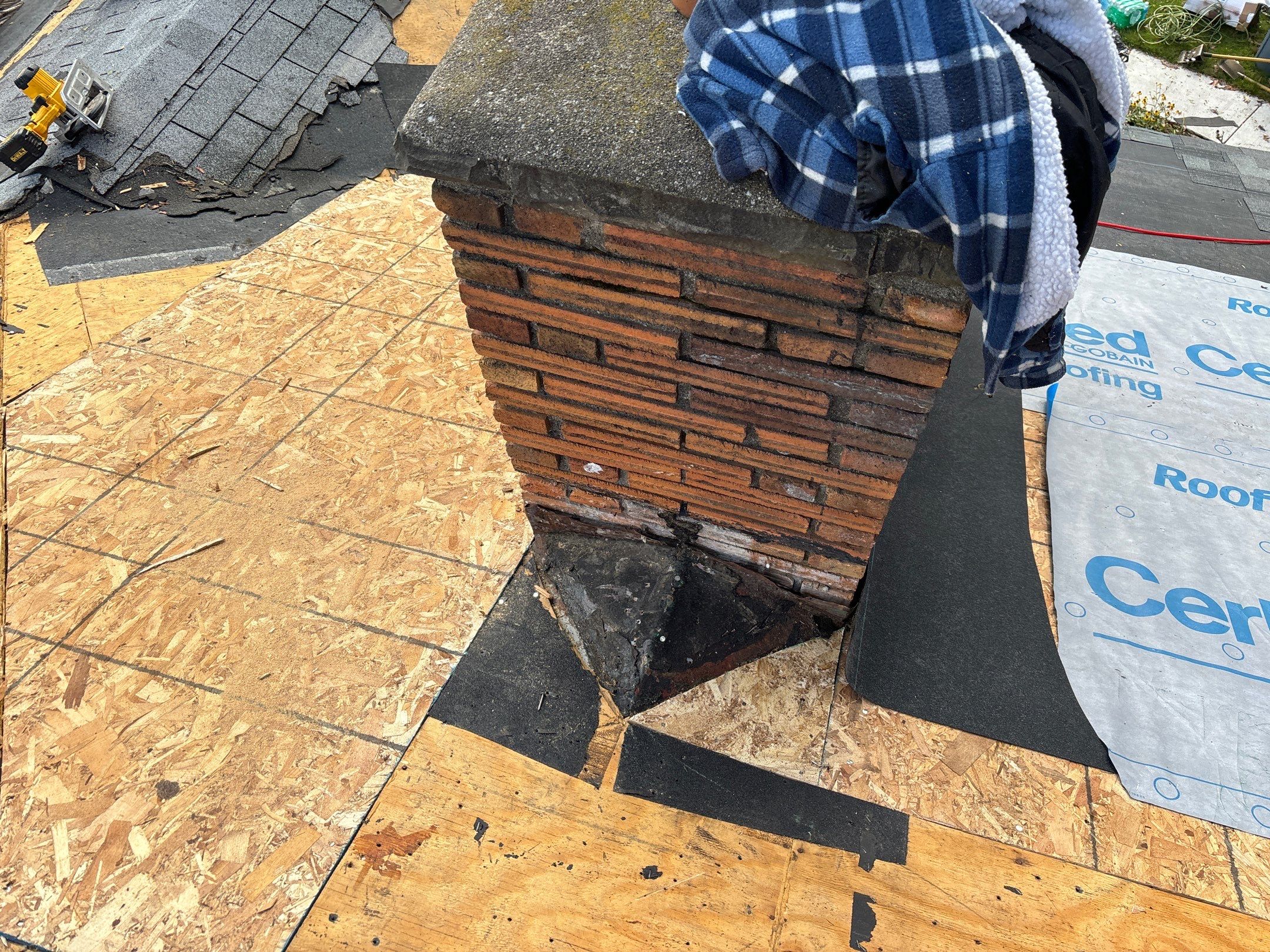Roof Replacement using CertainTeed Landmark by 180 Contractors