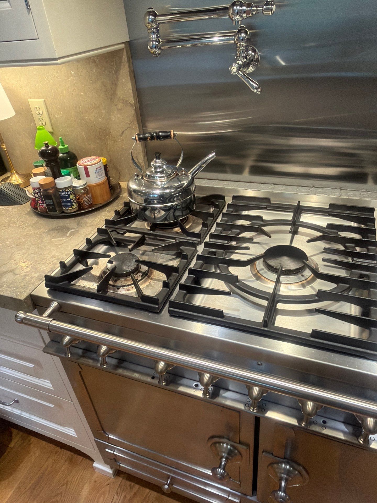 House Cleaning and Maid Service in Dunthorpe Portland by Cloud 9 Professional Cleaning Services