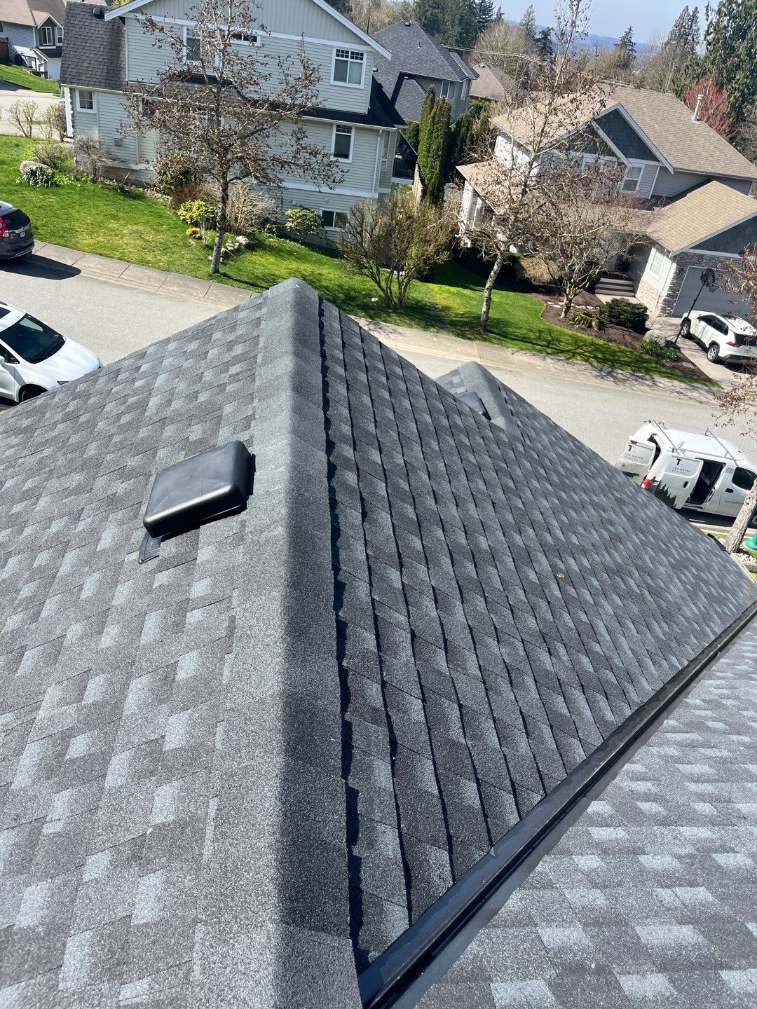 Residential Re-Roof using GAF timberline HDZ Charcoal by Top Notch Roofing Inc