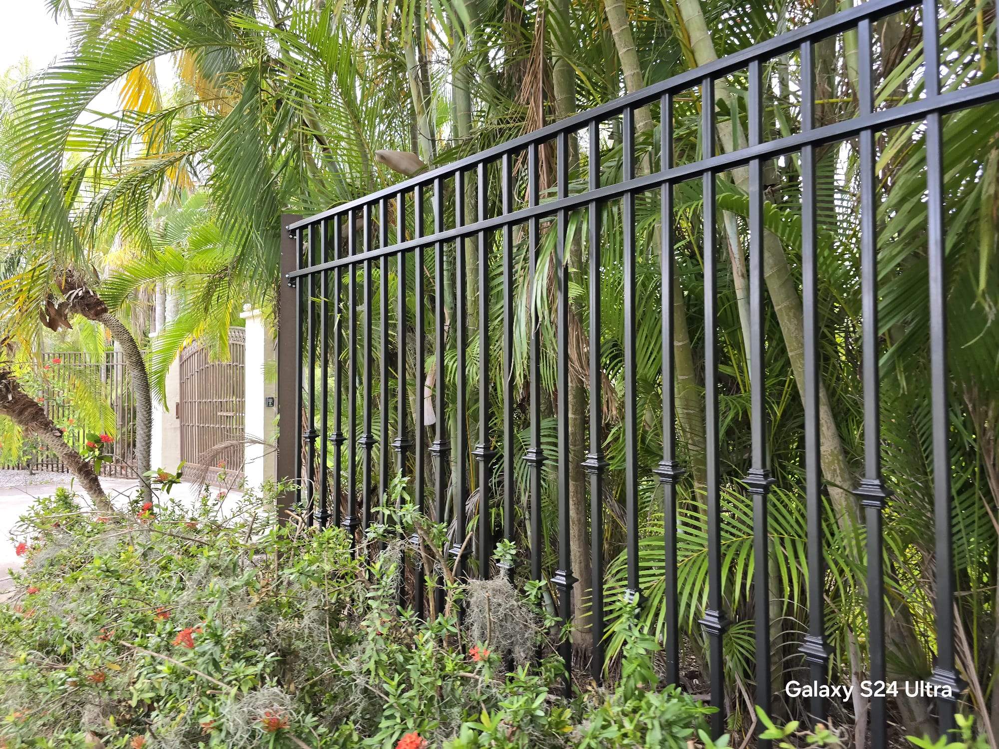 Decorative Aluminum Picket Fence Installation for Palmetto Property by True Fence LLC