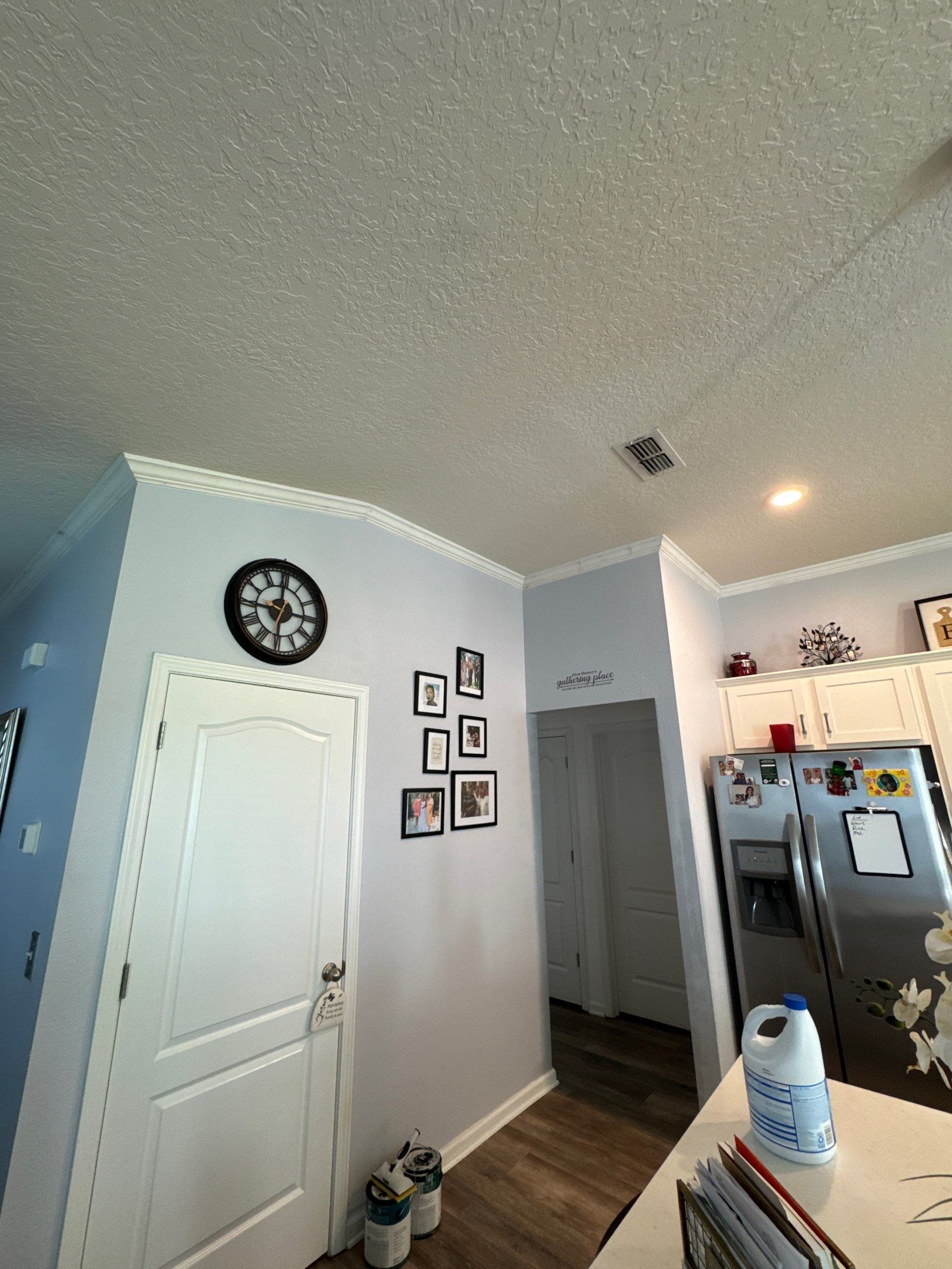 Crown Moulding Installation by Axtra Hand