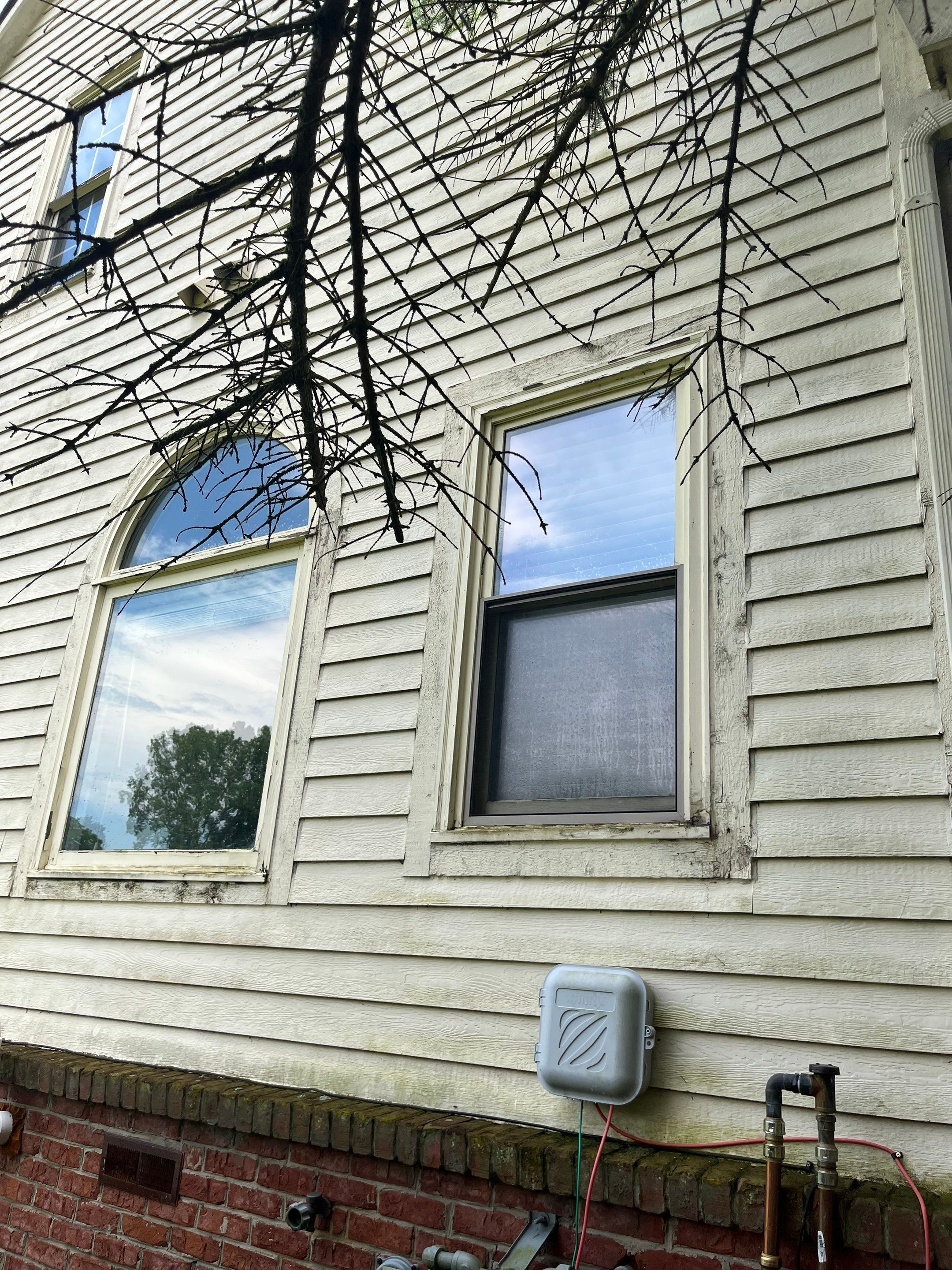 Siding Replacement using Alside S7 Cedar Mill Grain Pebble by 180 Contractors