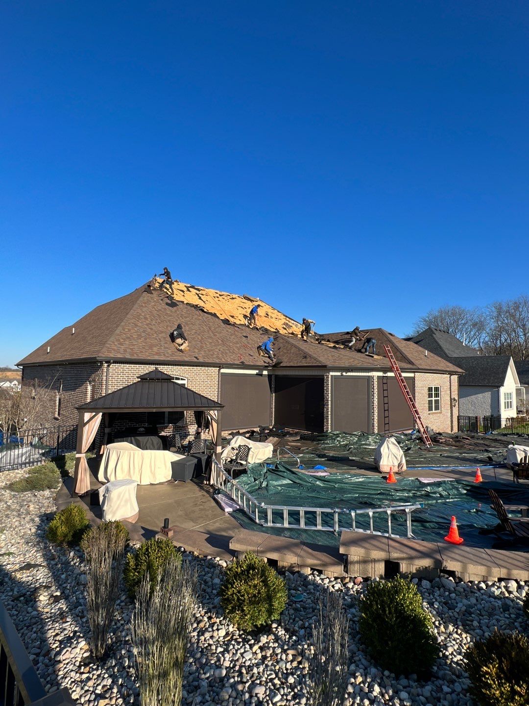 Roof replacement paid for by USAA - Duration shingles in Teak by Undersun Roofing 