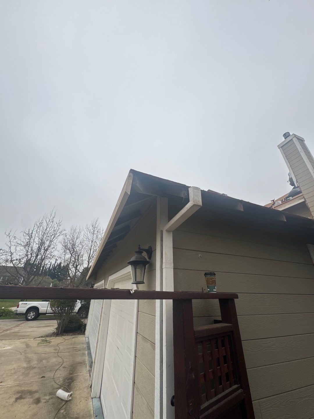 New shingles and gutters using GAF Timberline HDZ shingles and aluminum gutter by Straight Edge Roofing Inc