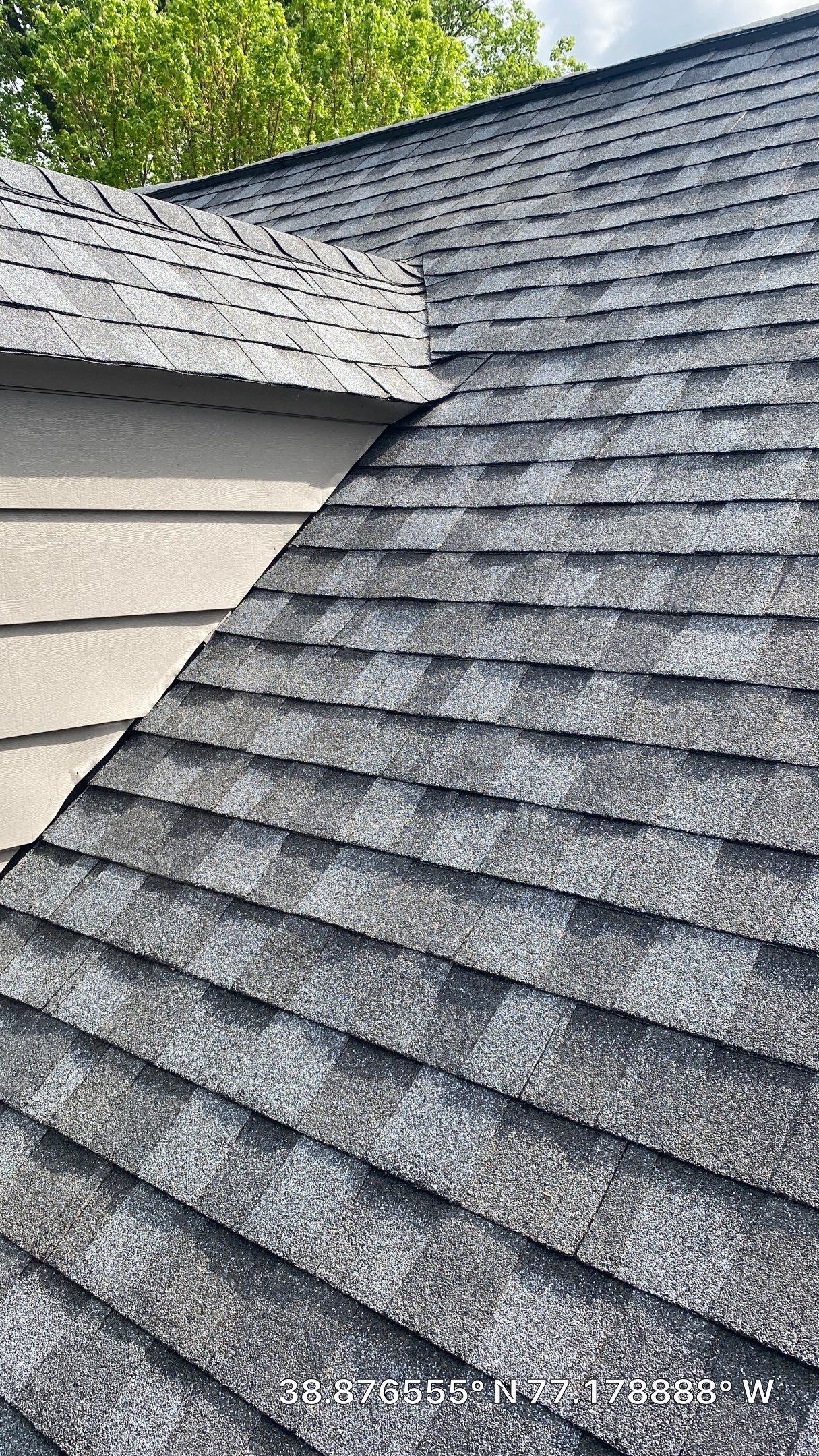 Falls Church: CertainTeed Landmark Pro Designer Shingles in Max Def Pewter by RM Banning, Inc.